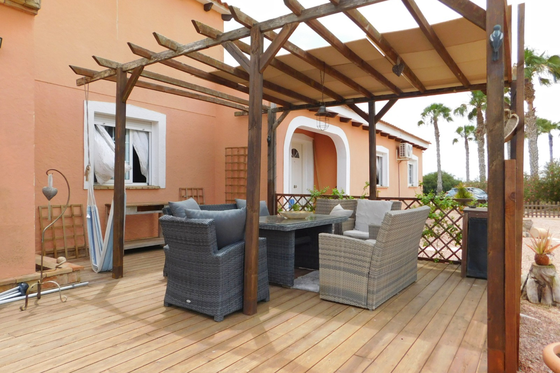 Odsprzedaż - Villa - Dolores