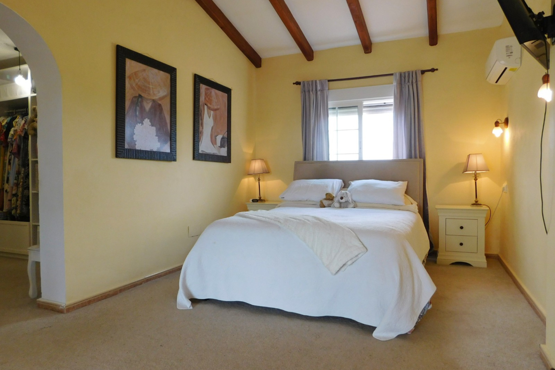 Odsprzedaż - Villa - Dolores