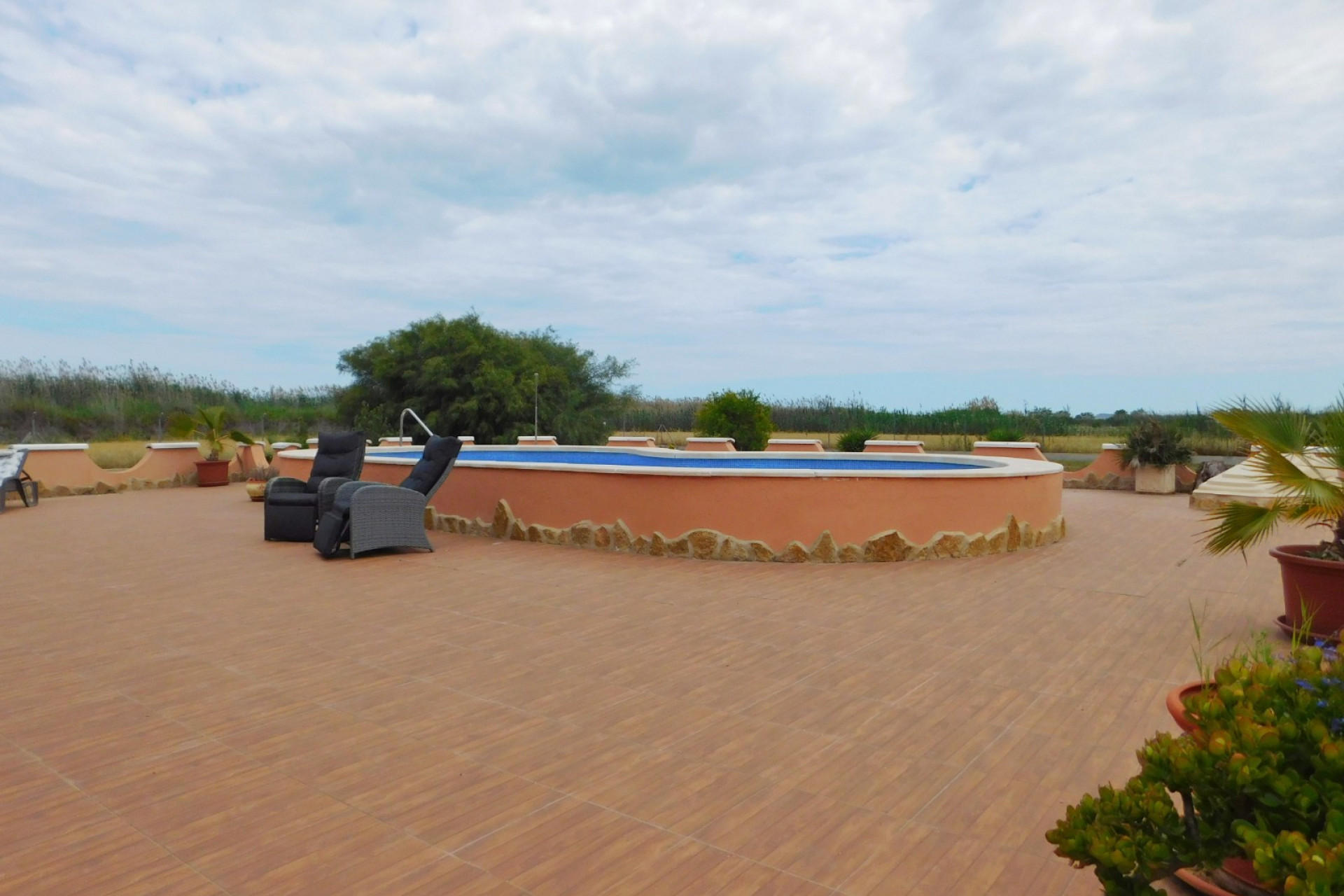 Odsprzedaż - Villa - Dolores