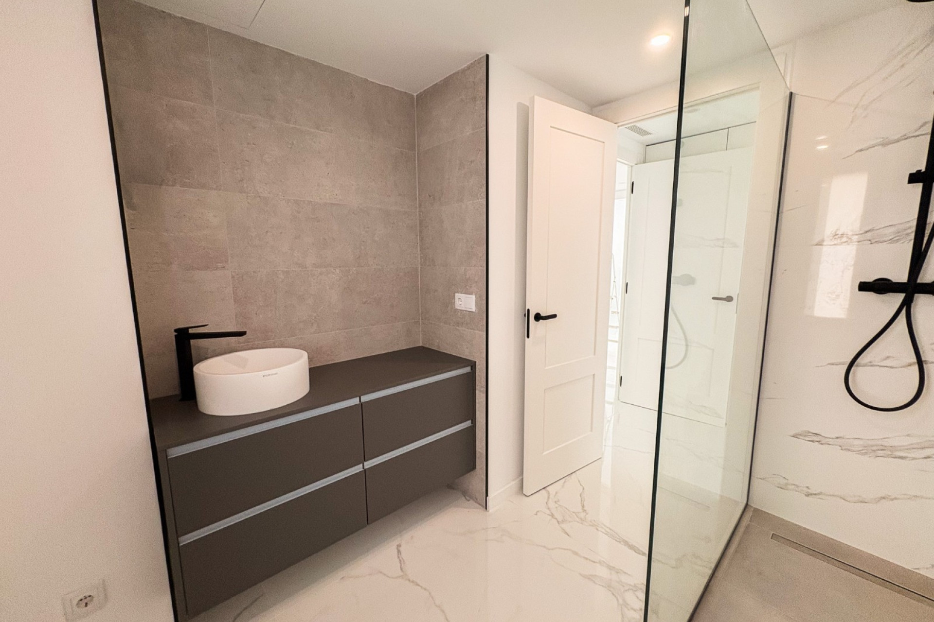 Odsprzedaż - Villa - El Campello - Coveta Fuma