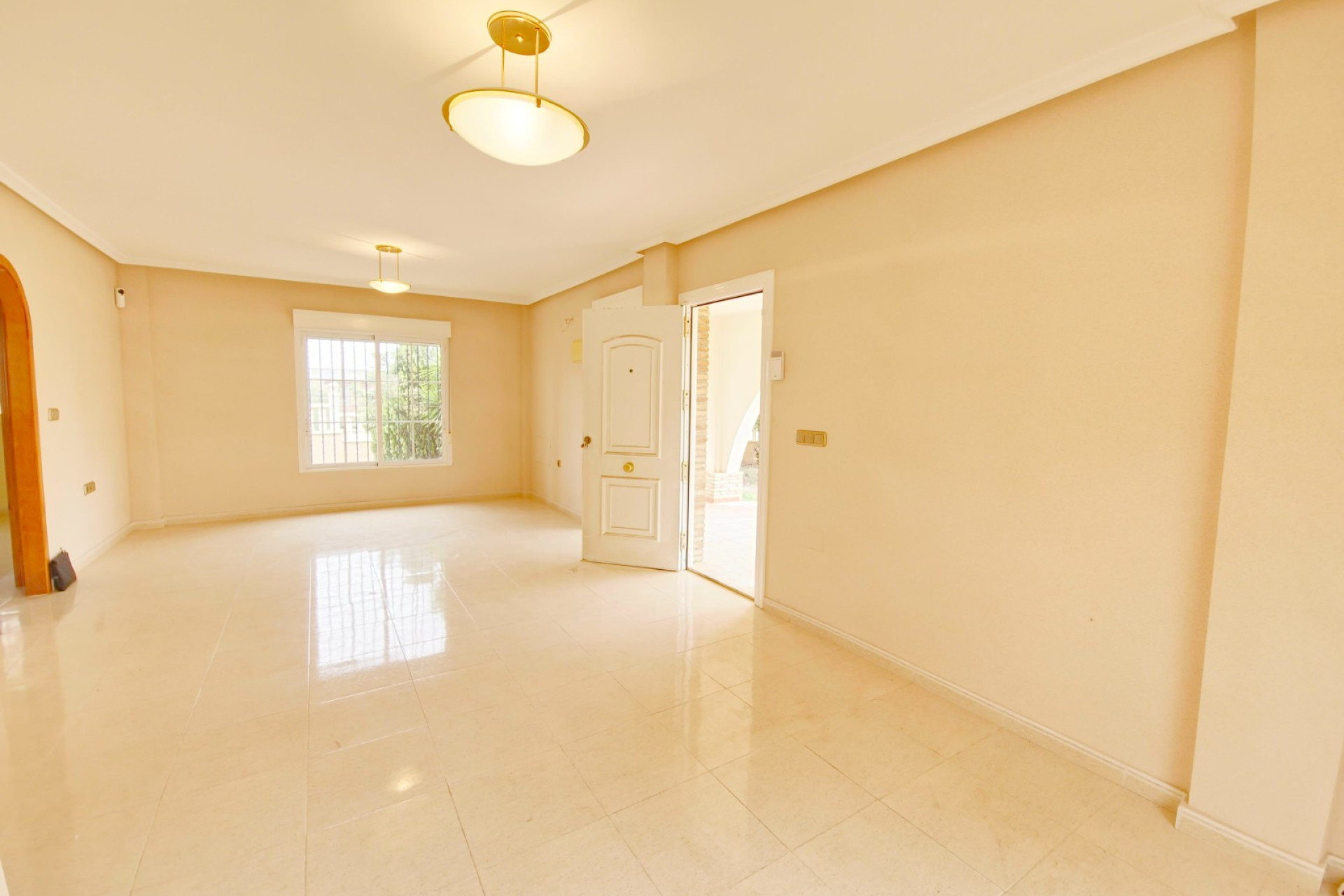 Odsprzedaż - Villa - Elche - La Marina