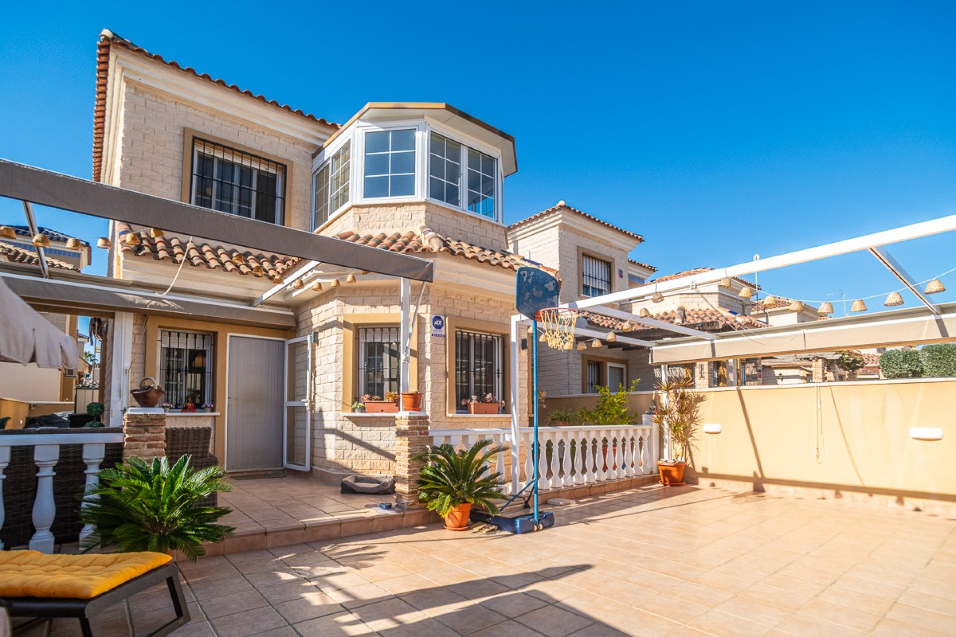 Odsprzedaż - Villa - Guardamar del Segura - EL RASO