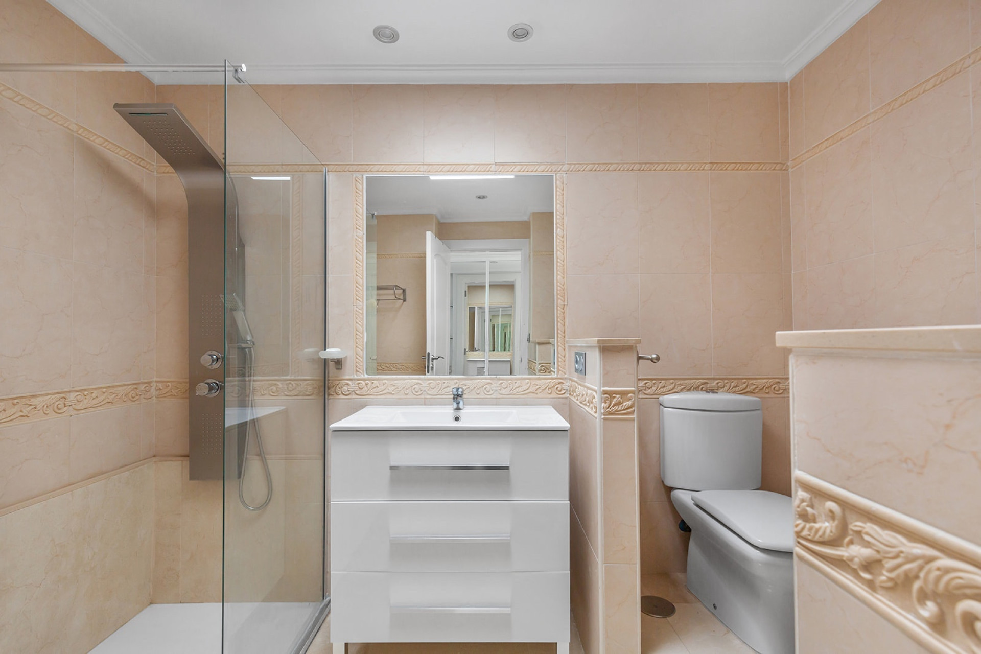 Odsprzedaż - Villa - Guardamar del Segura - El Raso