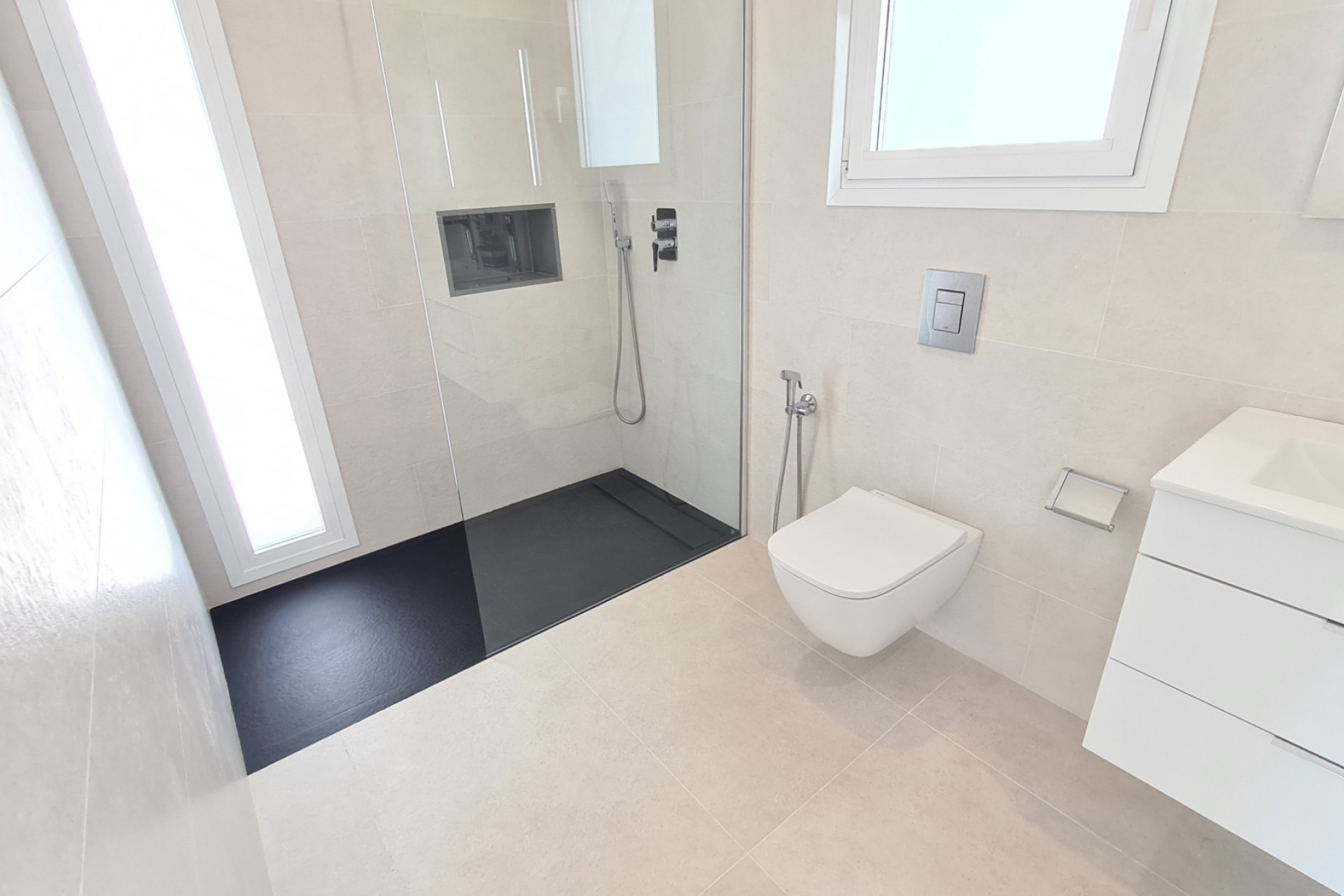 Odsprzedaż - Villa - La Marina - La Marina / El Pinet