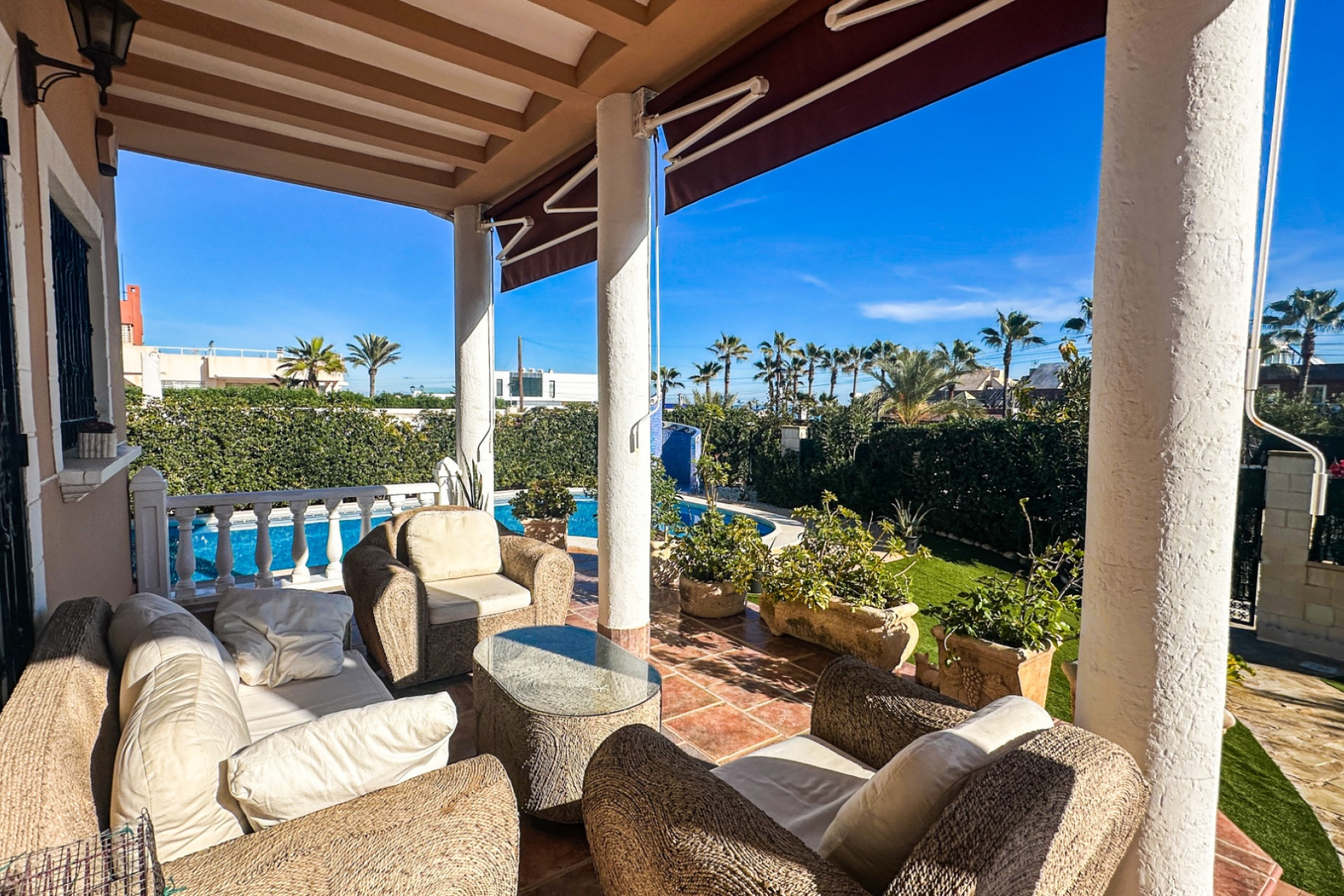 Odsprzedaż - Villa - La Mata