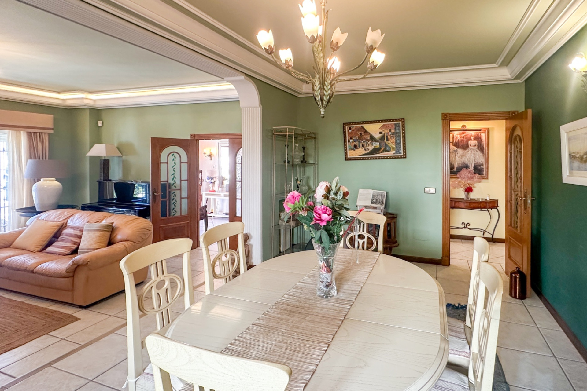 Odsprzedaż - Villa - La Mata