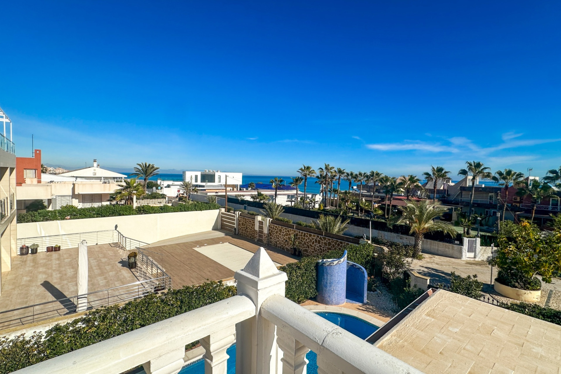 Odsprzedaż - Villa - La Mata