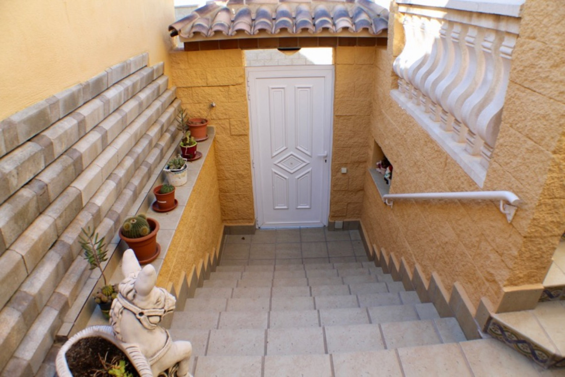 Odsprzedaż - Villa - La Nucía - Urbanisations