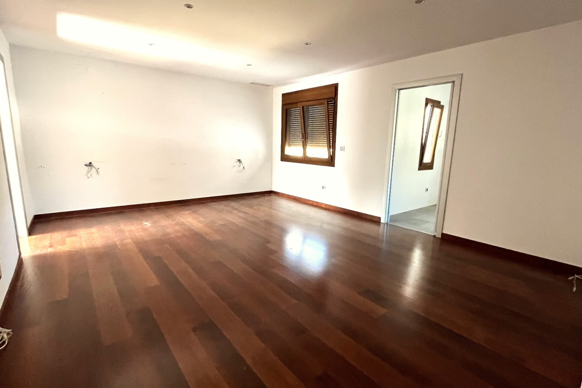 Odsprzedaż - Villa - La Nucía