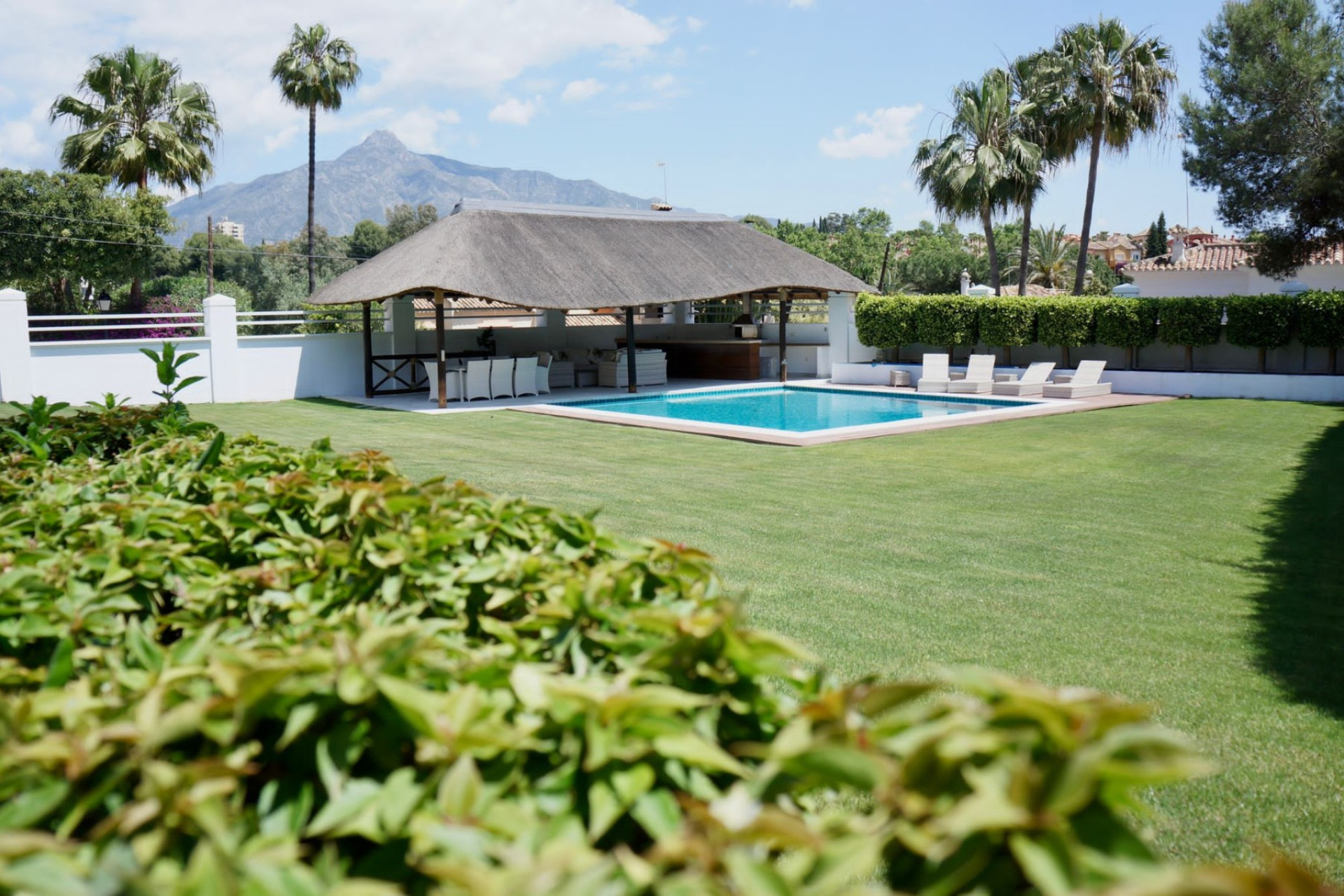 Odsprzedaż - Villa - Marbella - Nueva Andalucía