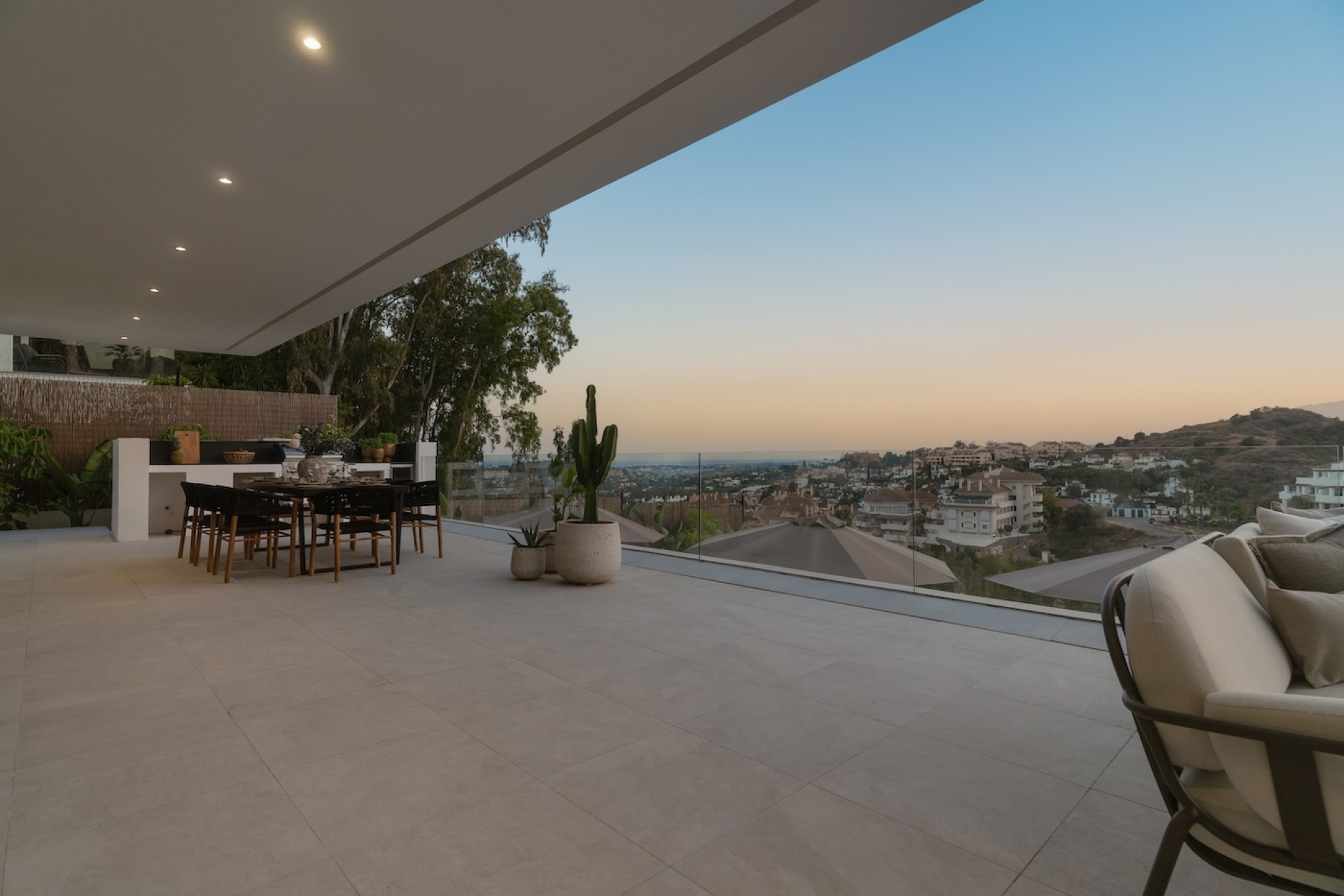 Odsprzedaż - Villa - Marbella - Nueva Andalucía