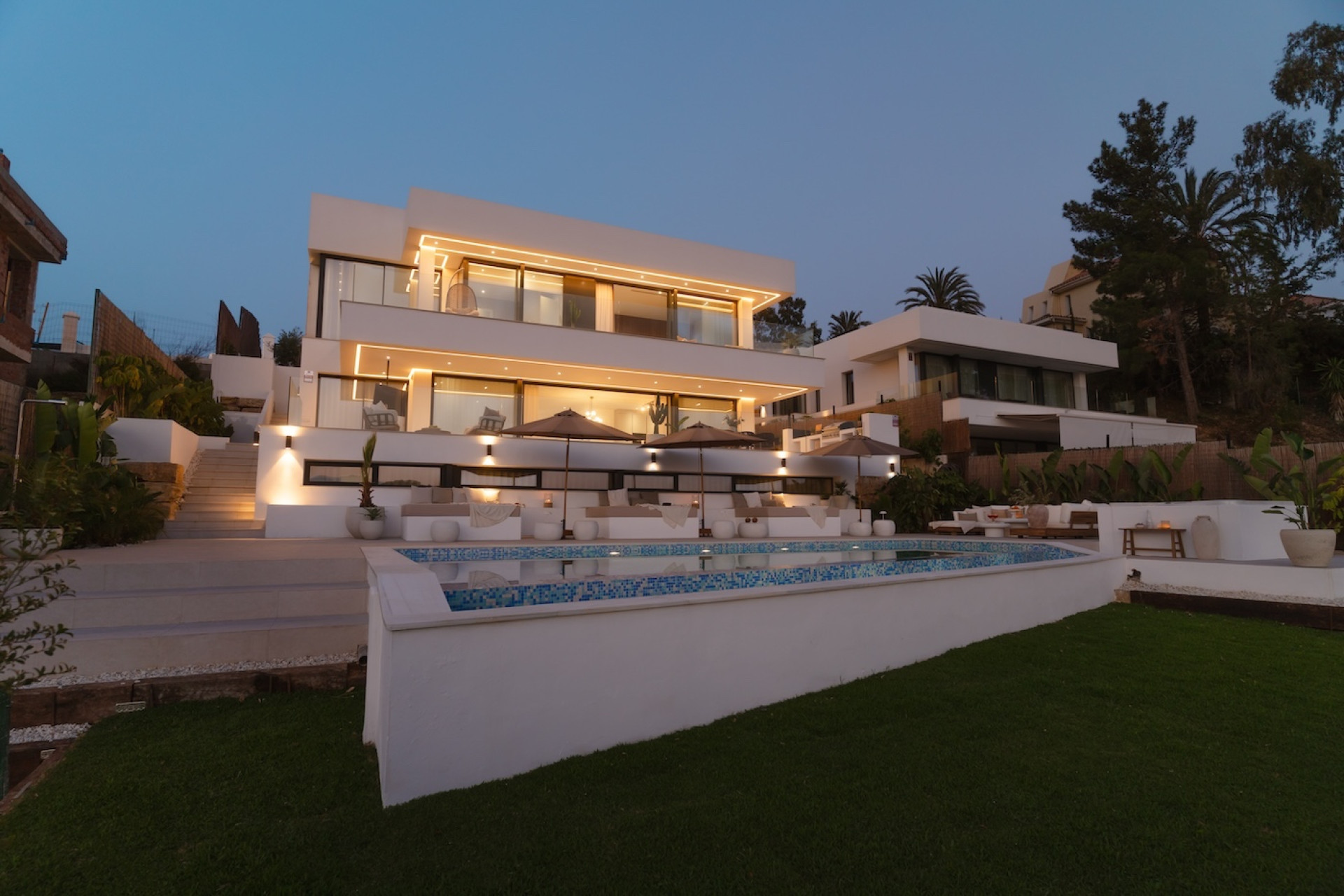 Odsprzedaż - Villa - Marbella - Nueva Andalucía