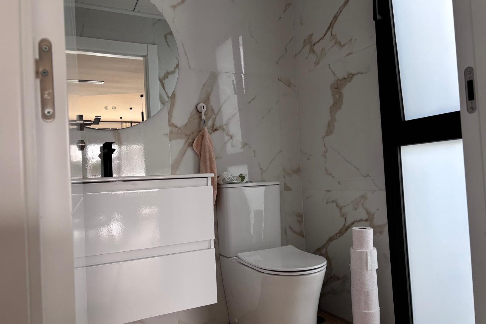 Odsprzedaż - Villa - Montesinos - La Herada