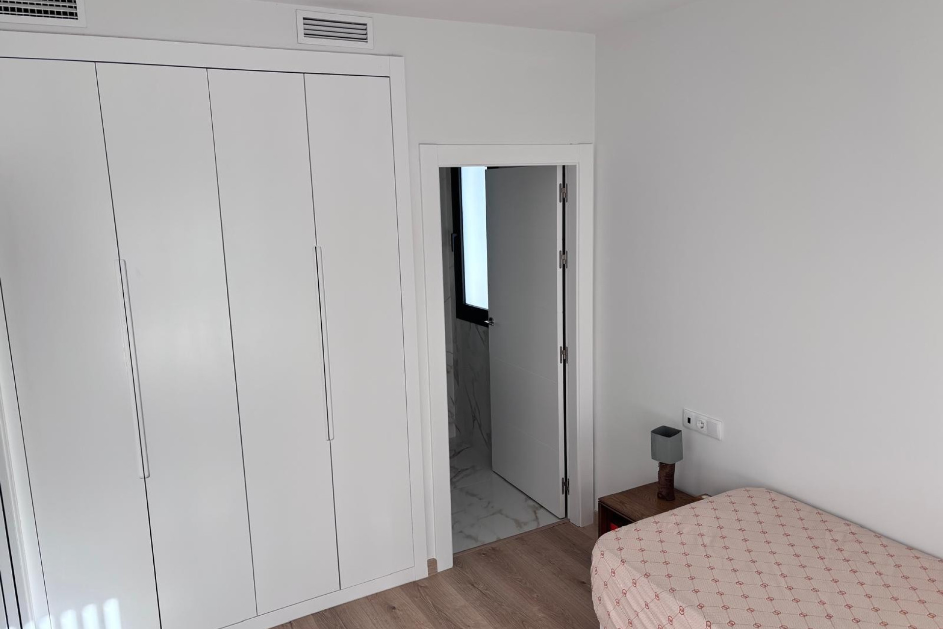 Odsprzedaż - Villa - Montesinos - La Herada