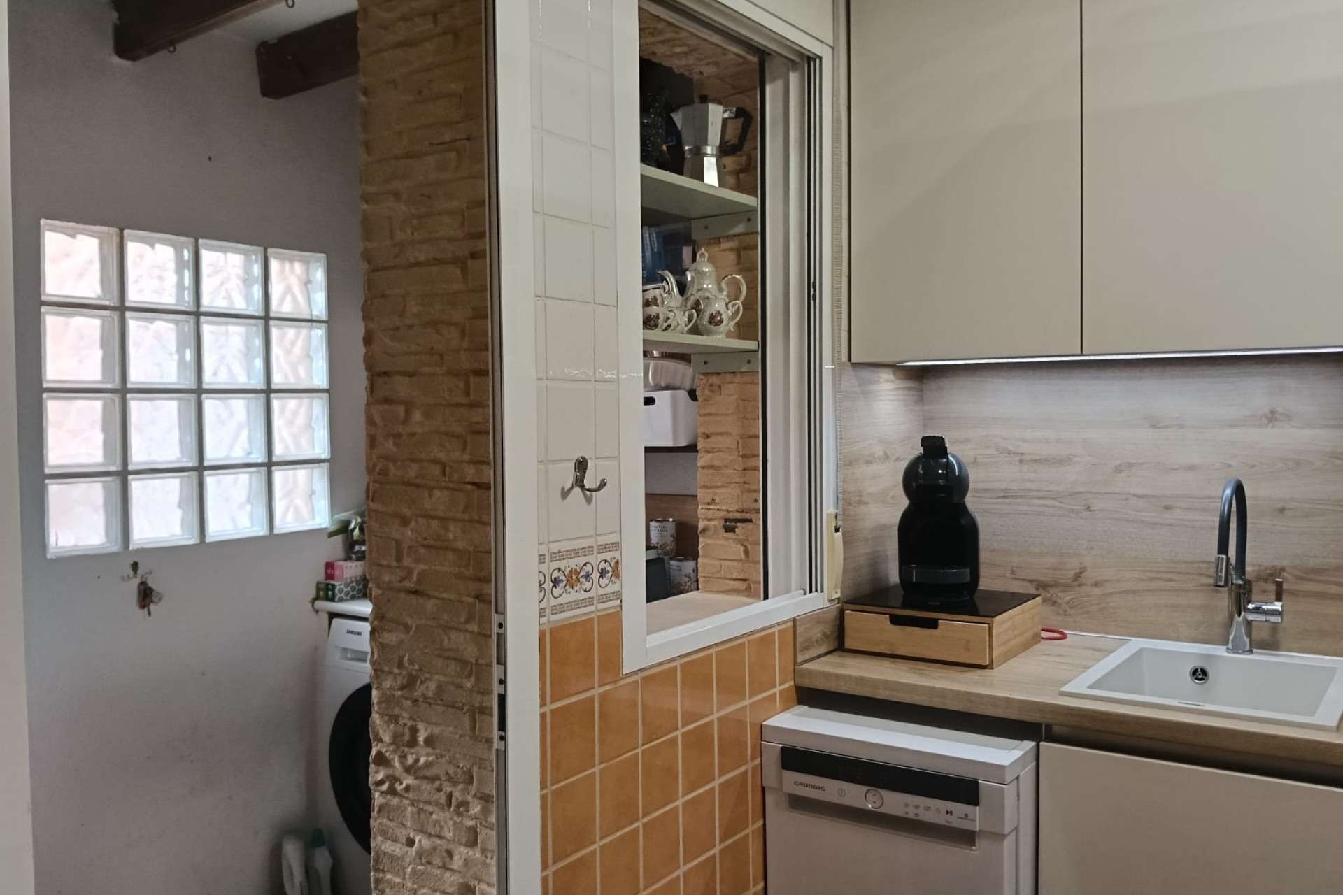 Odsprzedaż - Villa - Montesinos - La Herrada