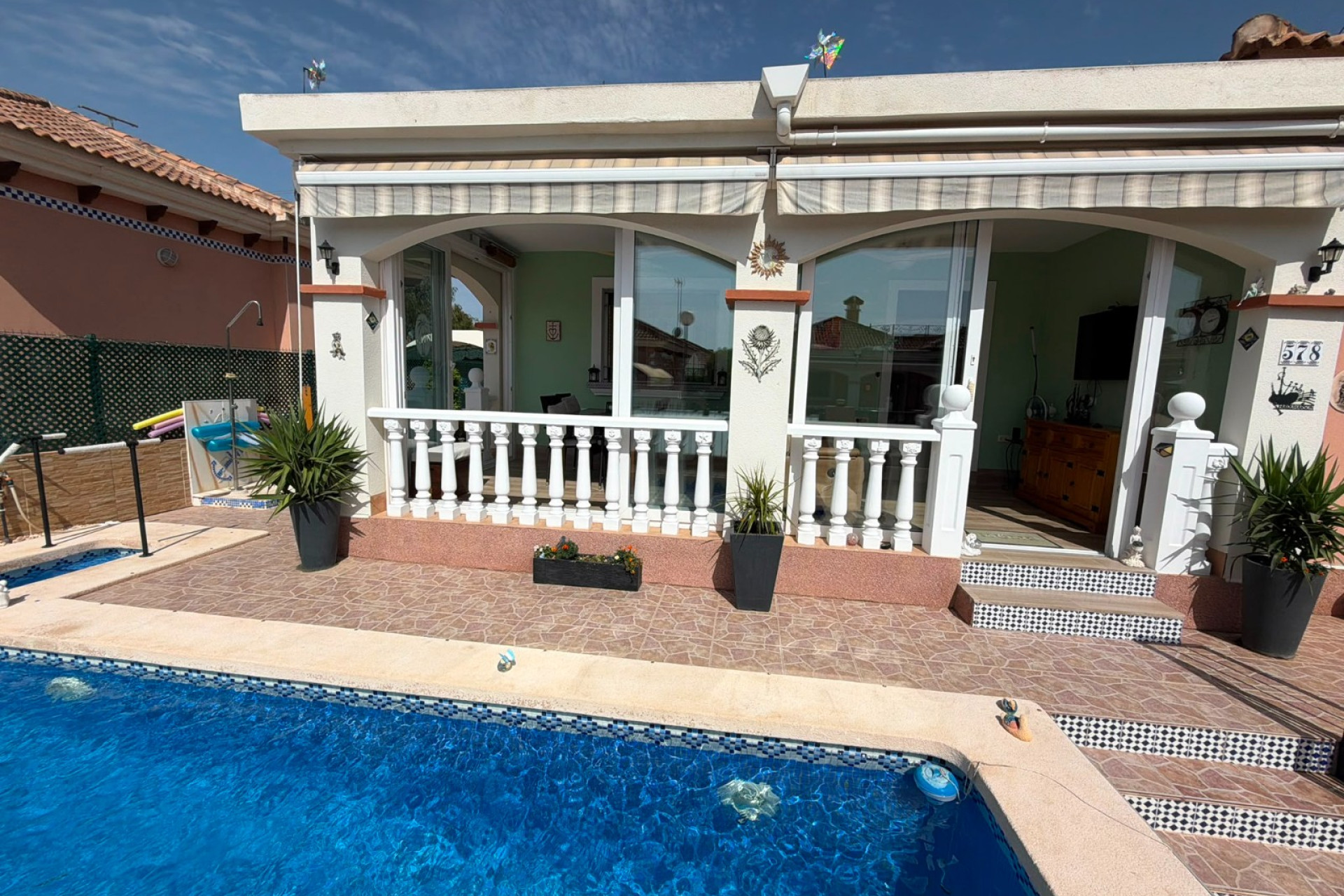Odsprzedaż - Villa - Montesinos - La Herrada