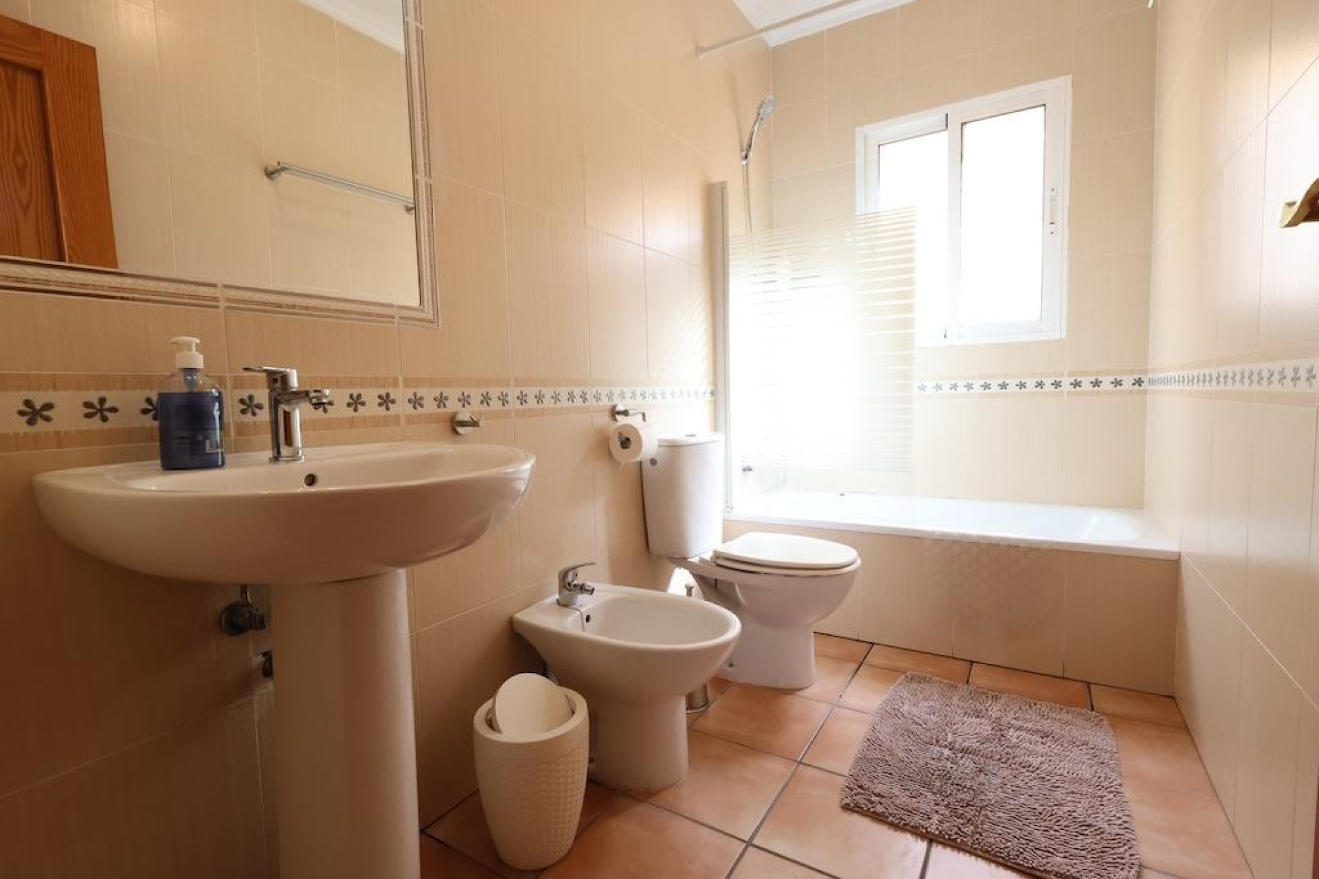 Odsprzedaż - Villa - Orihuela Costa - Cabo Roig