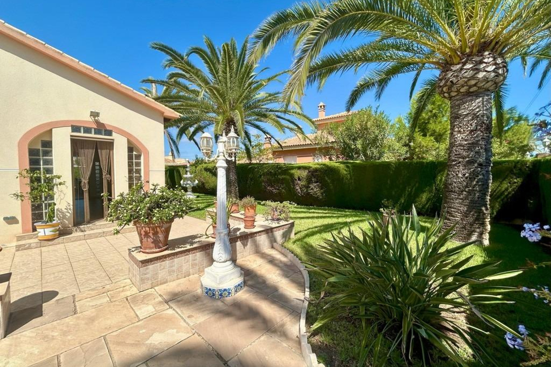 Odsprzedaż - Villa - Orihuela Costa - Cabo Roig