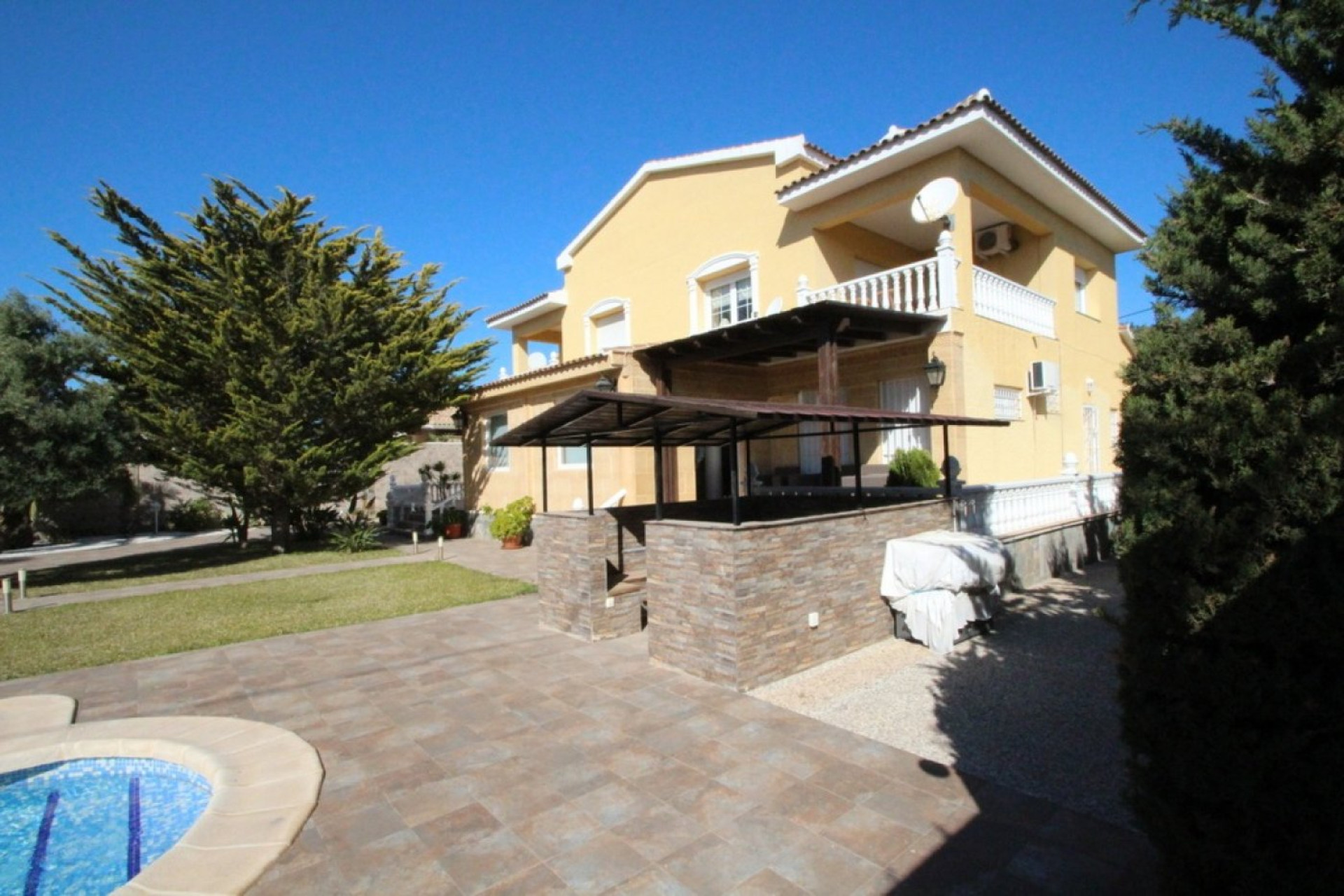 Odsprzedaż - Villa - Orihuela Costa - Cabo Roig