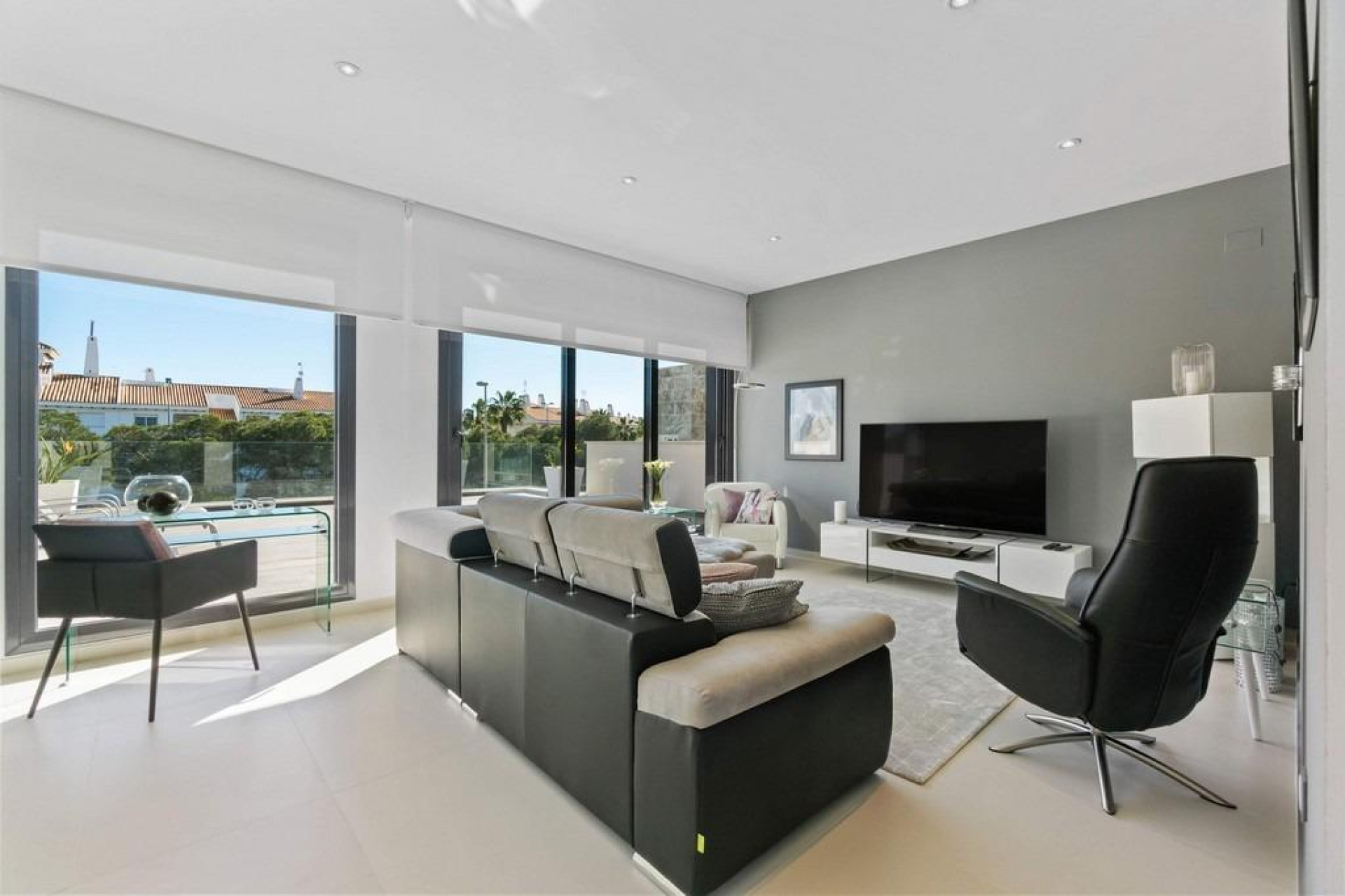 Odsprzedaż - Villa - Orihuela Costa - Campoamor