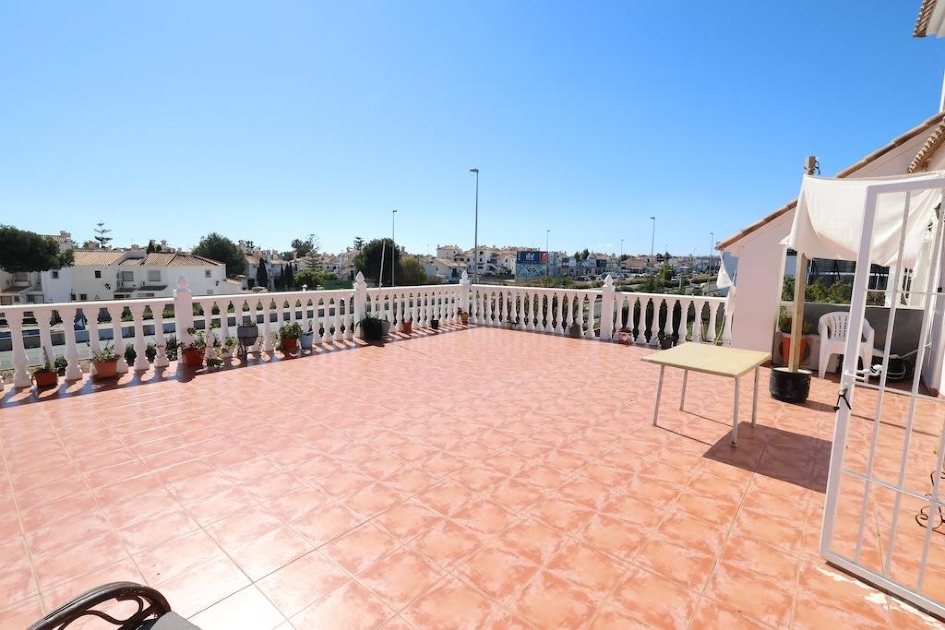Odsprzedaż - Villa - Orihuela Costa - La Zenia
