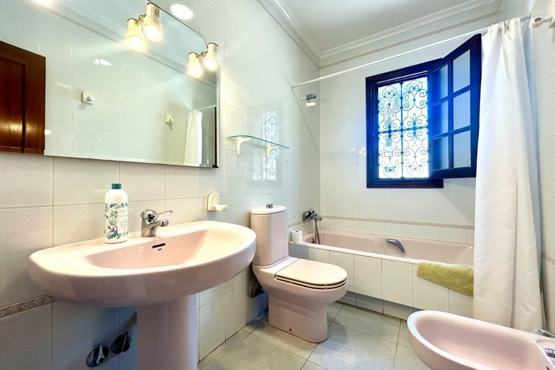 Odsprzedaż - Villa - Orihuela Costa - La Zenia