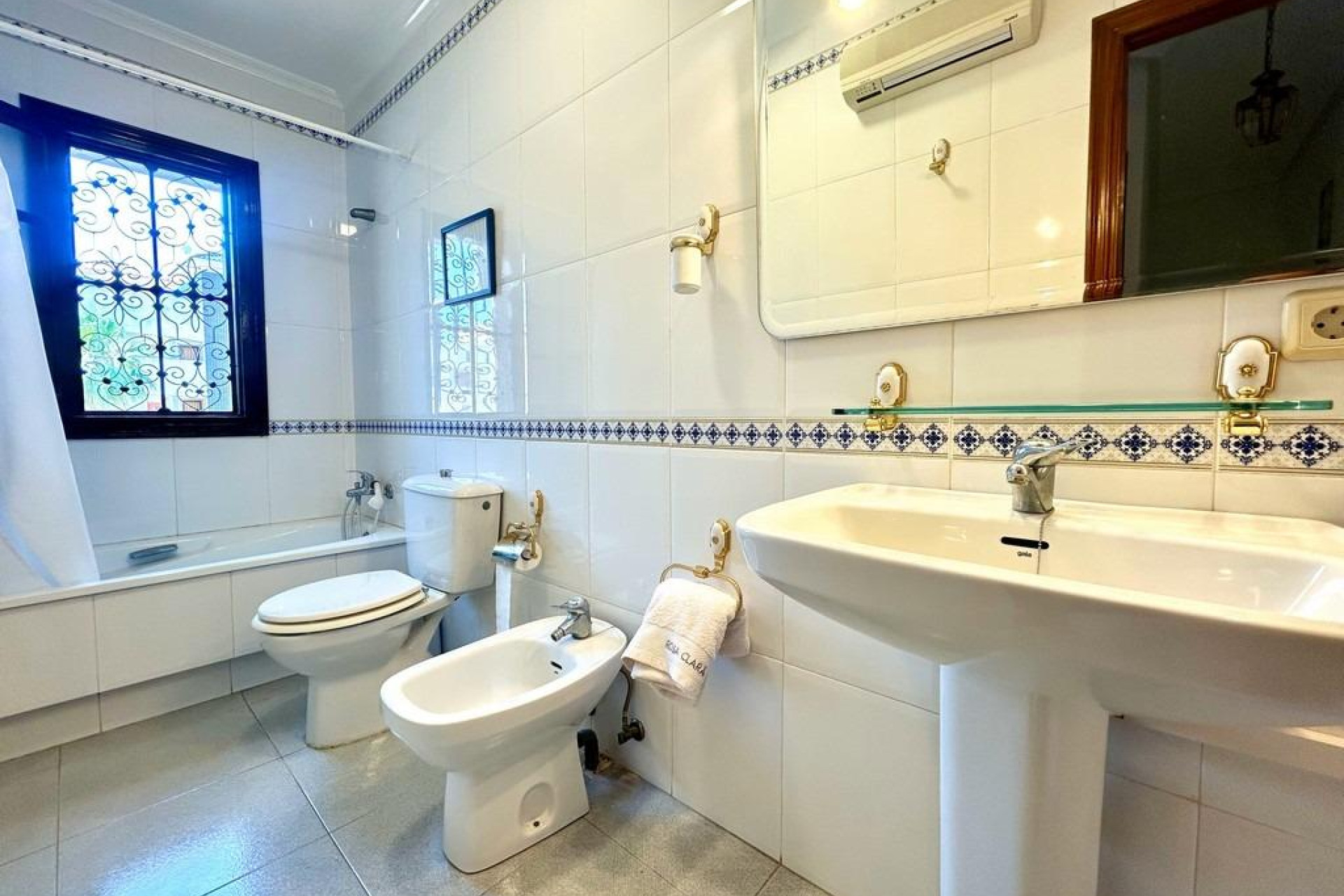 Odsprzedaż - Villa - Orihuela Costa - La Zenia