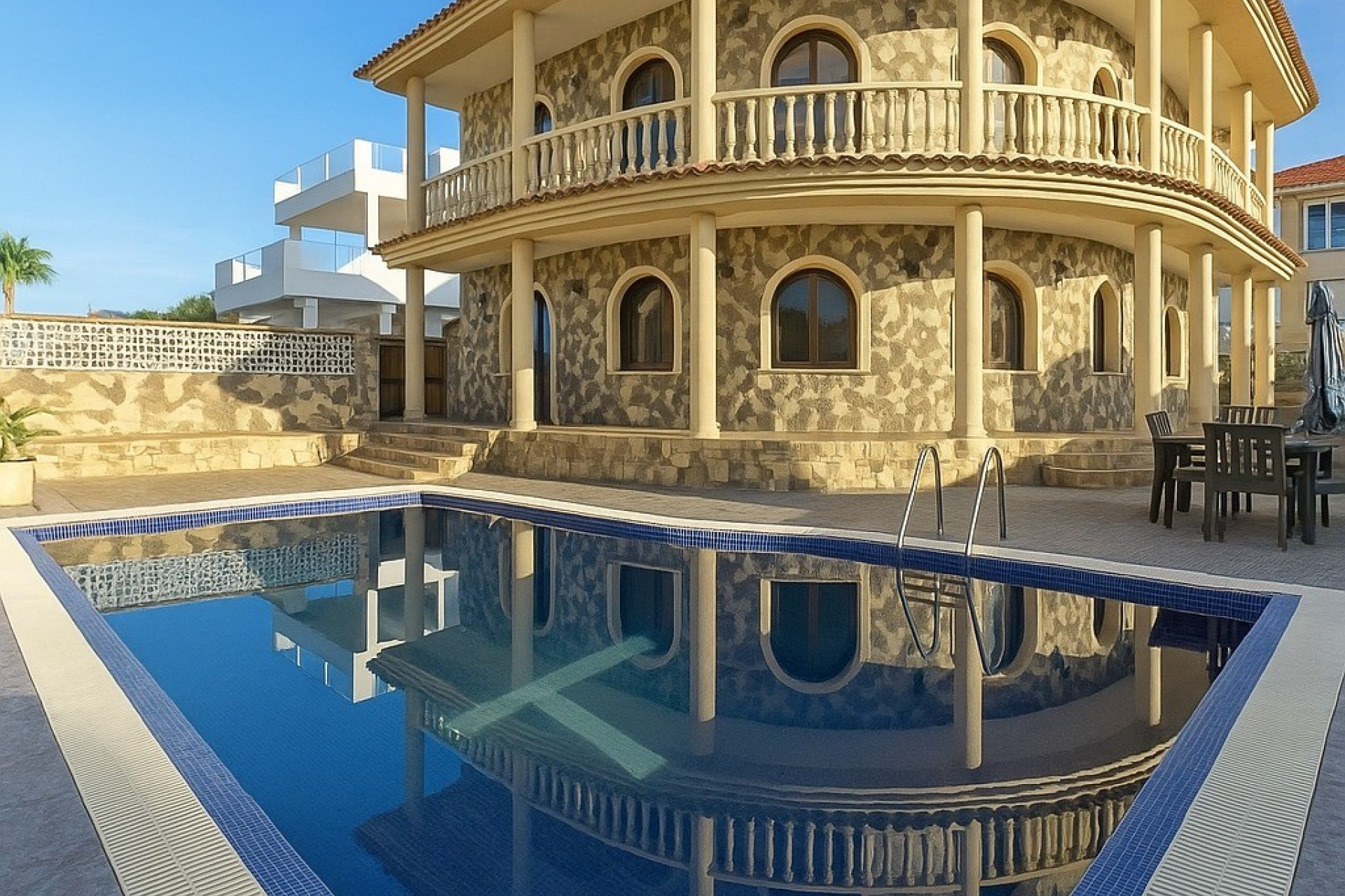 Odsprzedaż - Villa - Orihuela Costa - La Zenia