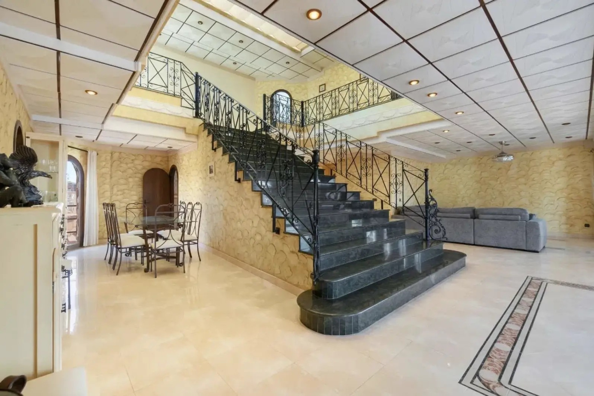 Odsprzedaż - Villa - Orihuela Costa - La Zenia