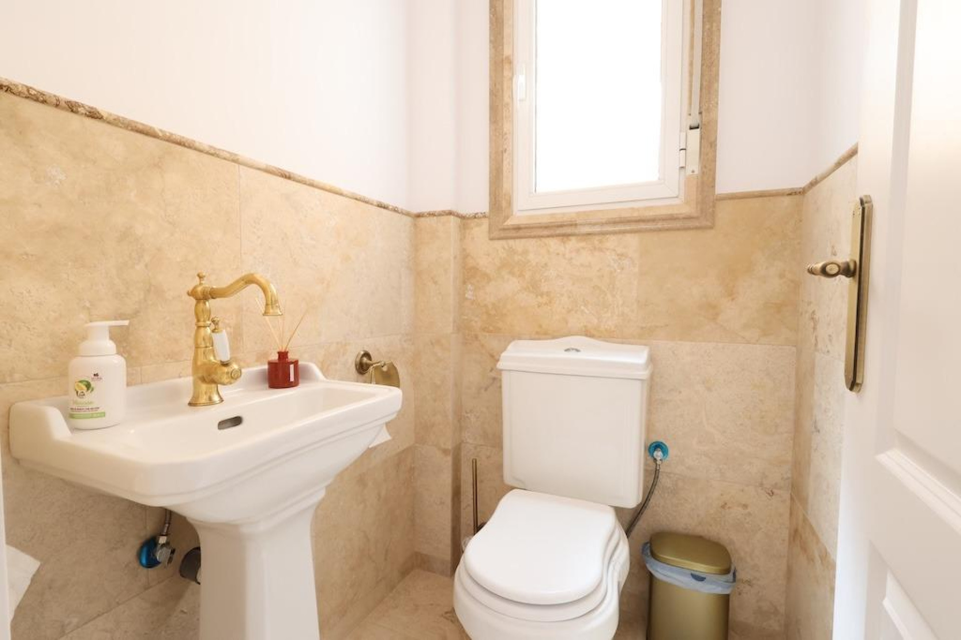 Odsprzedaż - Villa - Orihuela Costa - Las Filipinas