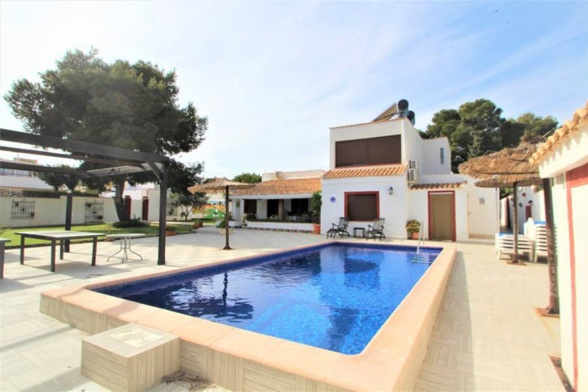 Odsprzedaż - Villa - Orihuela Costa - Lomas de Cabo Roig