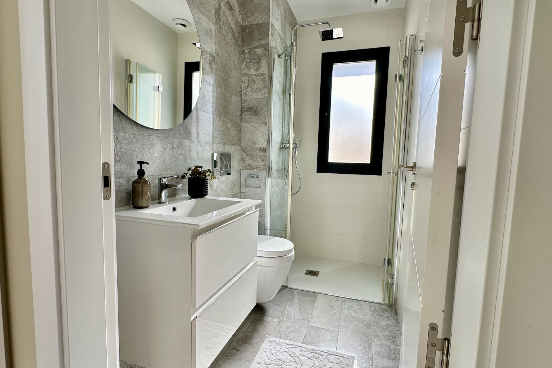 Odsprzedaż - Villa - Orihuela Costa - Lomas de Cabo Roig