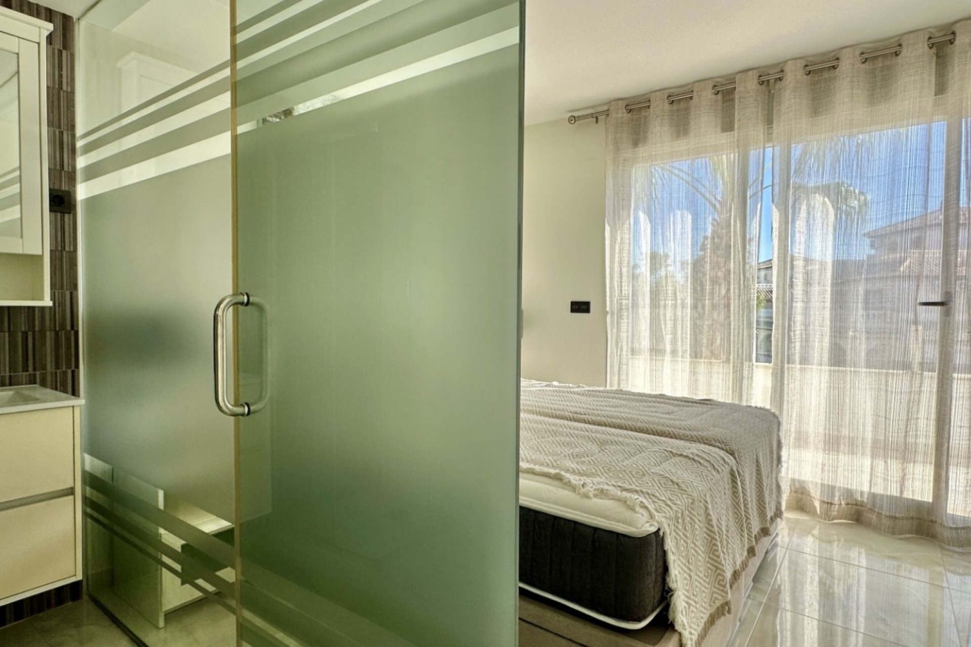 Odsprzedaż - Villa - Orihuela Costa - Lomas de Cabo Roig