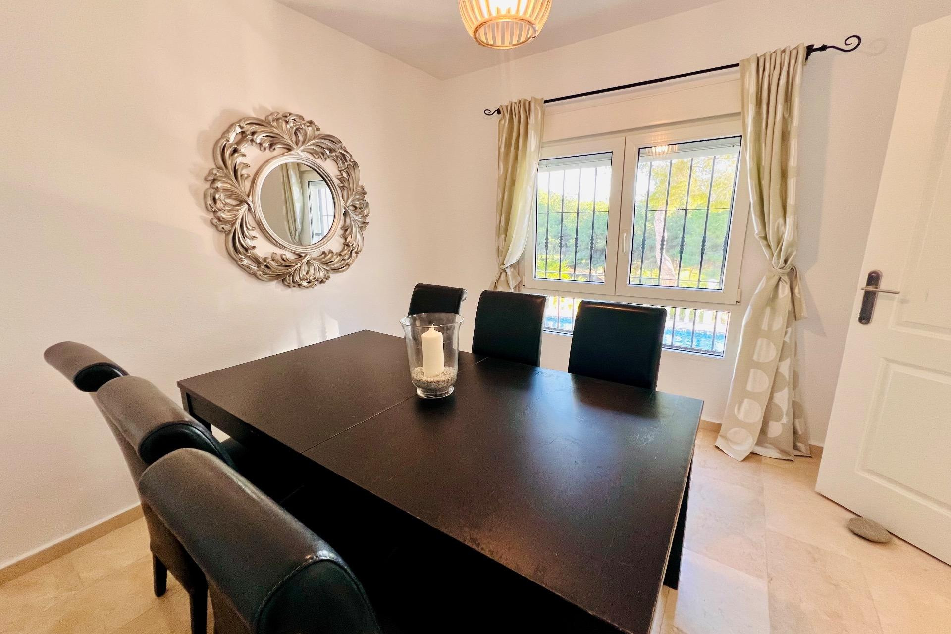 Odsprzedaż - Villa - Orihuela Costa - Lomas de Campoamor-Las Ramblas