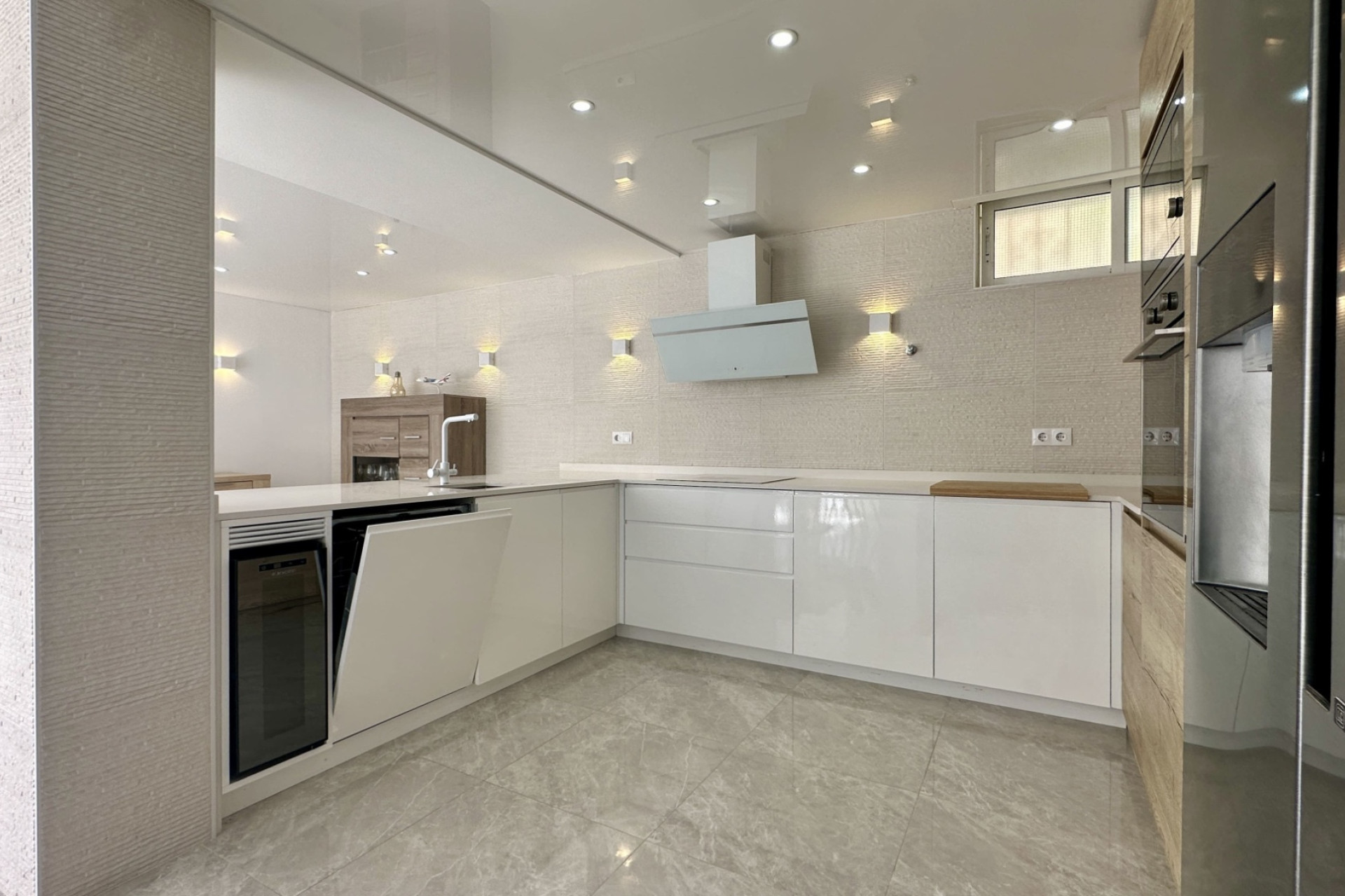 Odsprzedaż - Villa - Orihuela Costa - Los Altos