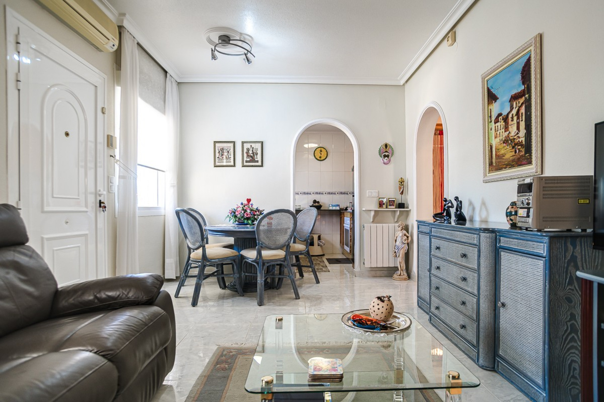 Odsprzedaż - Villa - Orihuela Costa - Los Altos