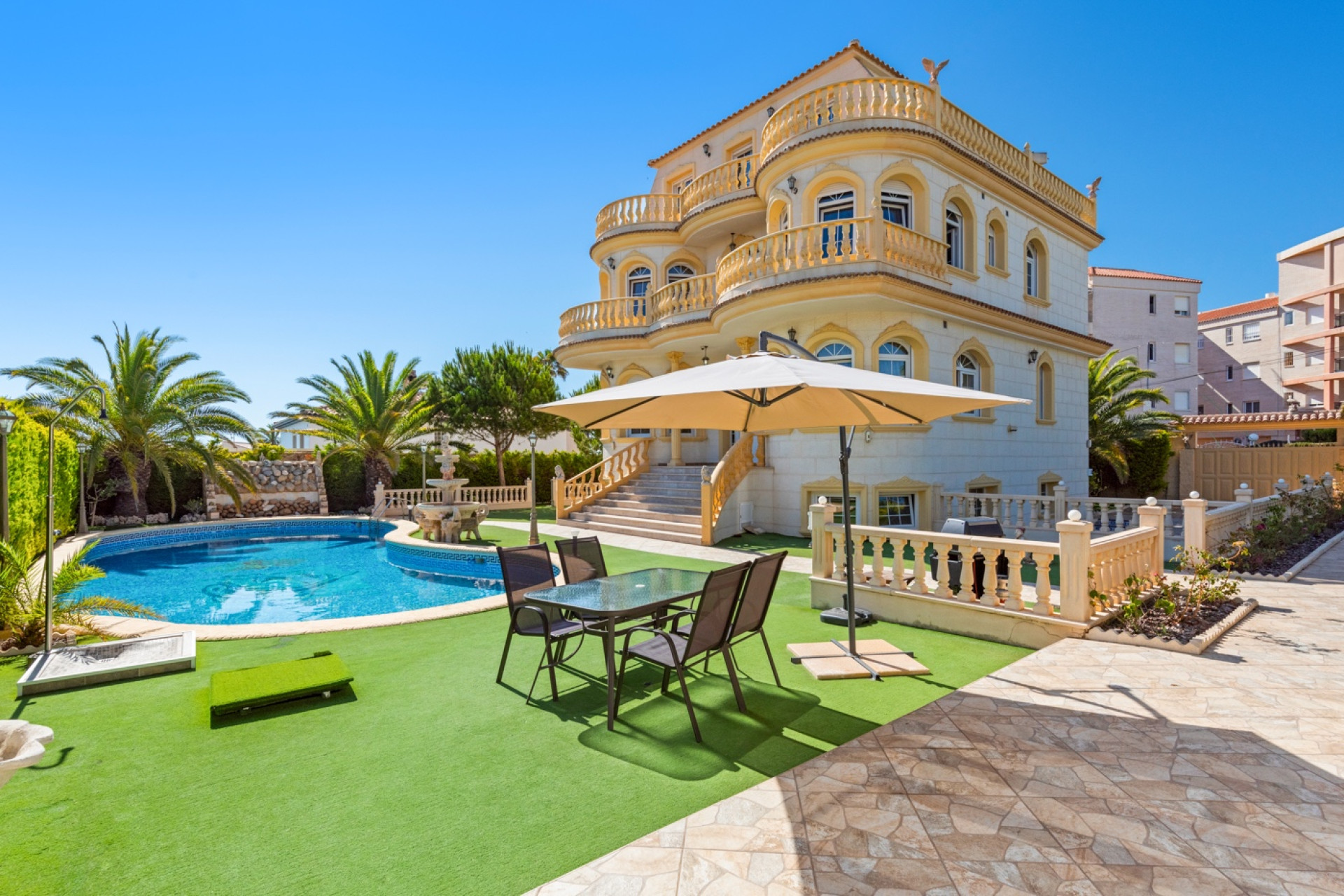 Odsprzedaż - Villa - Orihuela Costa - Playa Flamenca