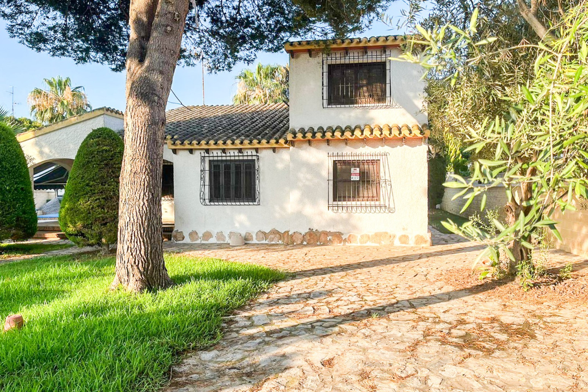 Odsprzedaż - Villa - Orihuela Costa - Punta Prima