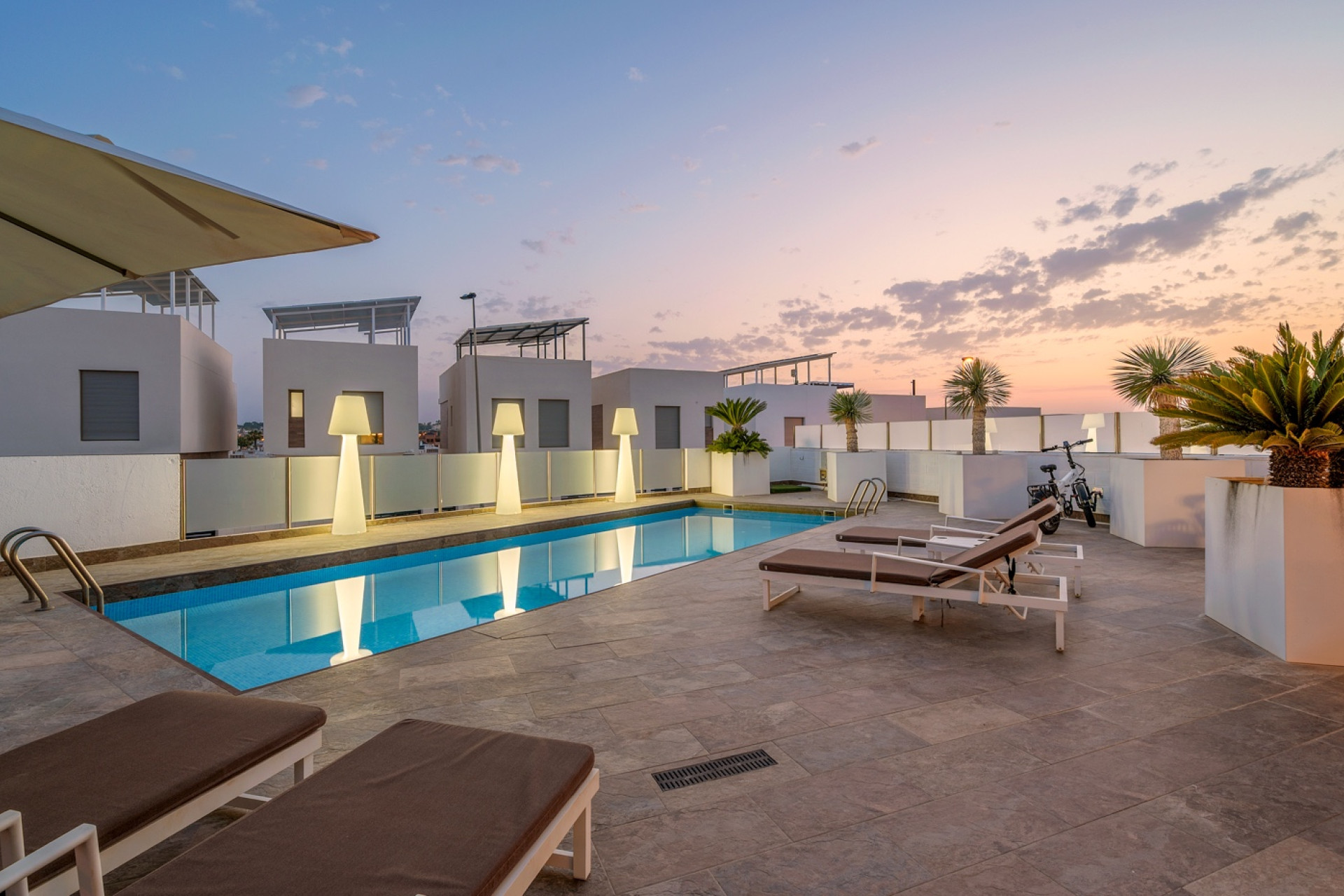 Odsprzedaż - Villa - Orihuela Costa - Villamartín