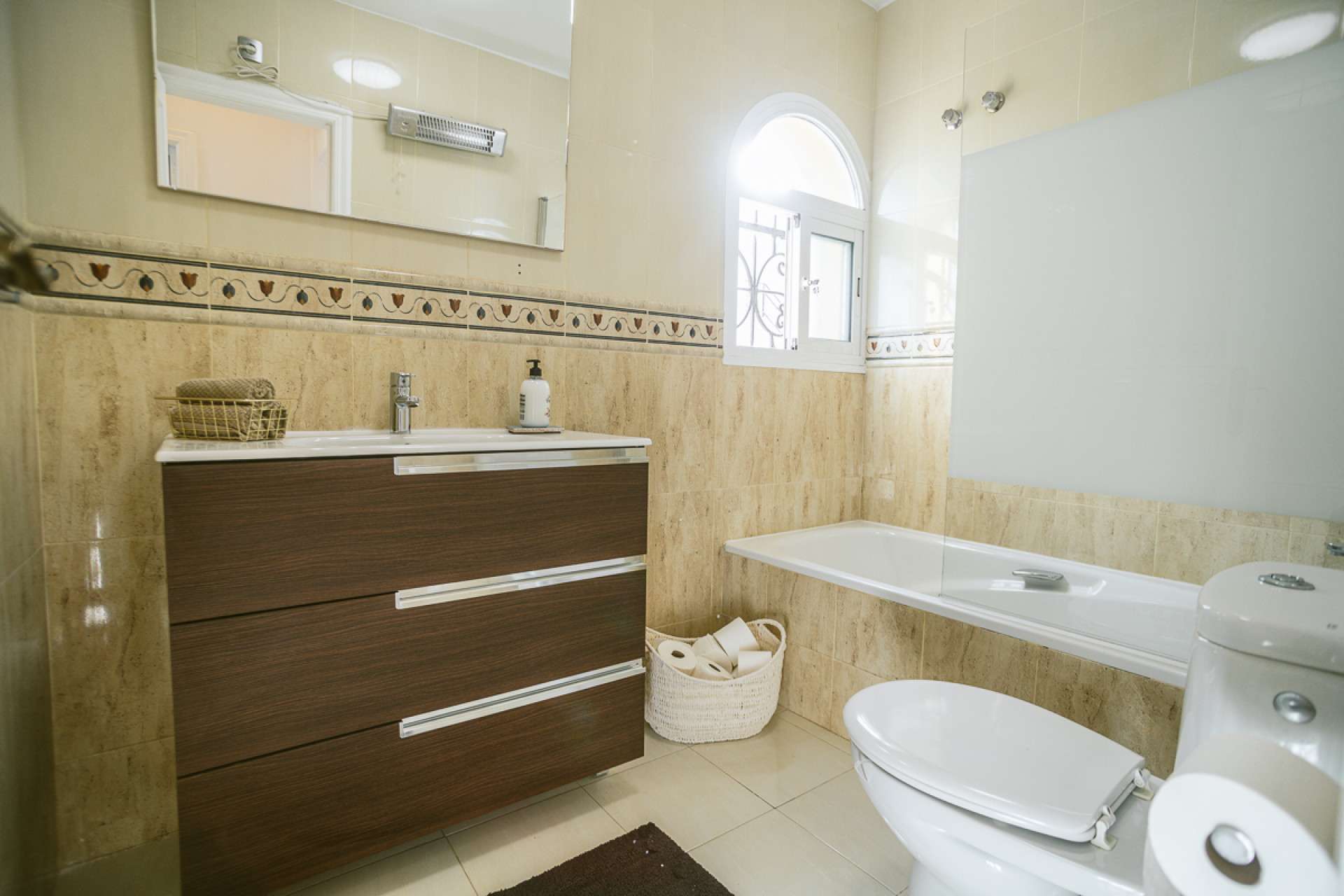 Odsprzedaż - Villa - Orihuela Costa - Villamartín