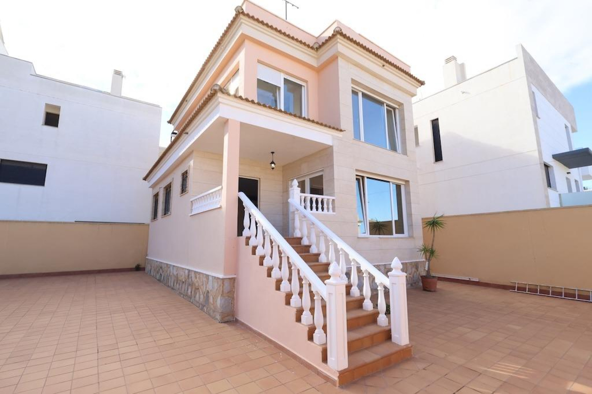 Odsprzedaż - Villa - Orihuela Costa - Villamartín