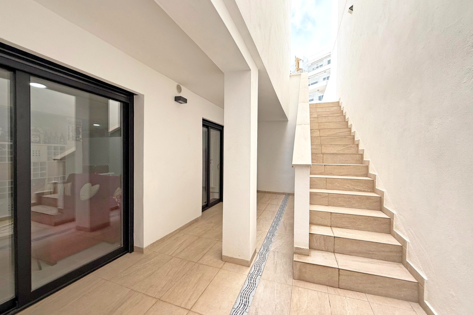 Odsprzedaż - Villa - Orihuela Costa - Villamartín