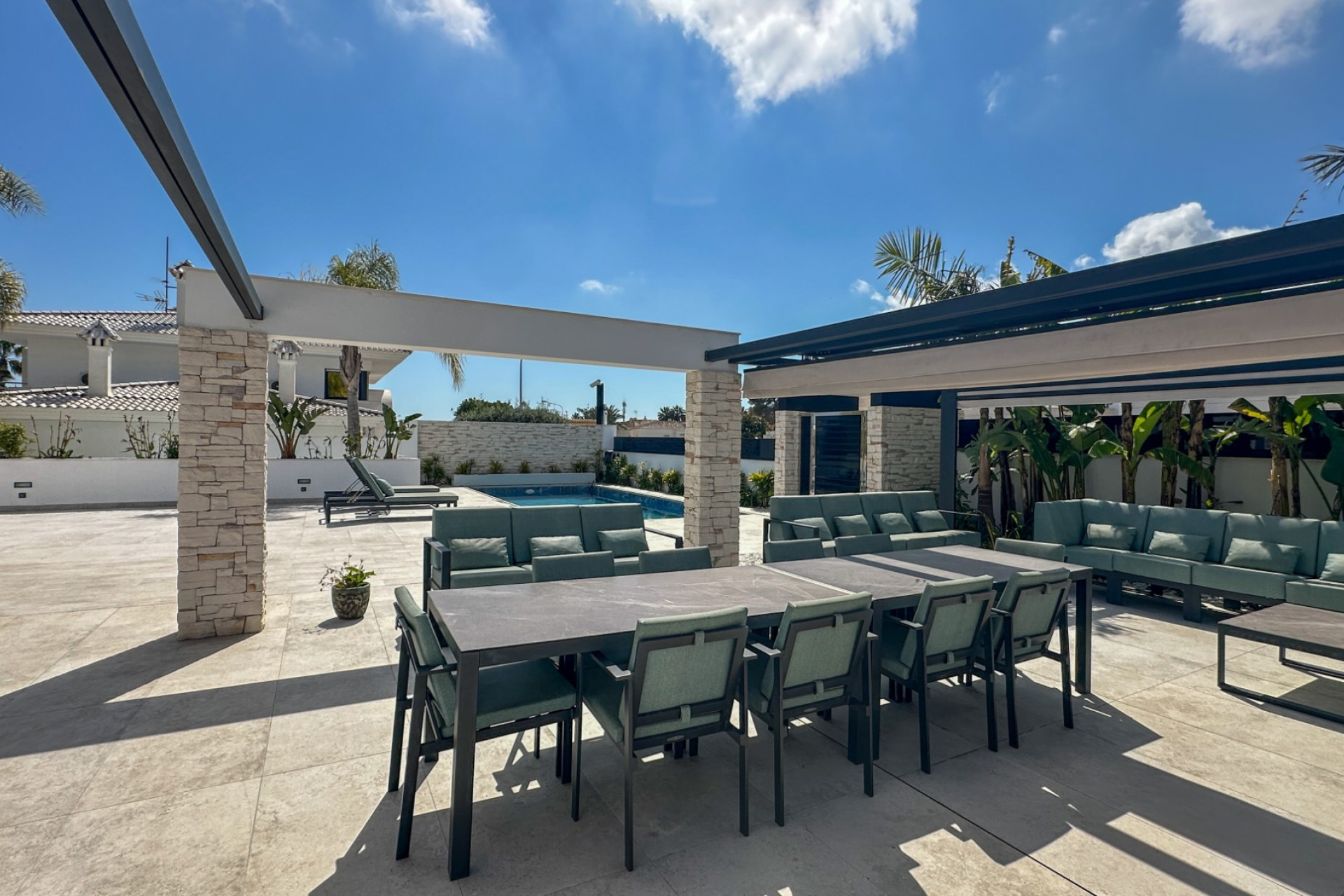 Odsprzedaż - Villa - Orihuela Costa - Villamartín