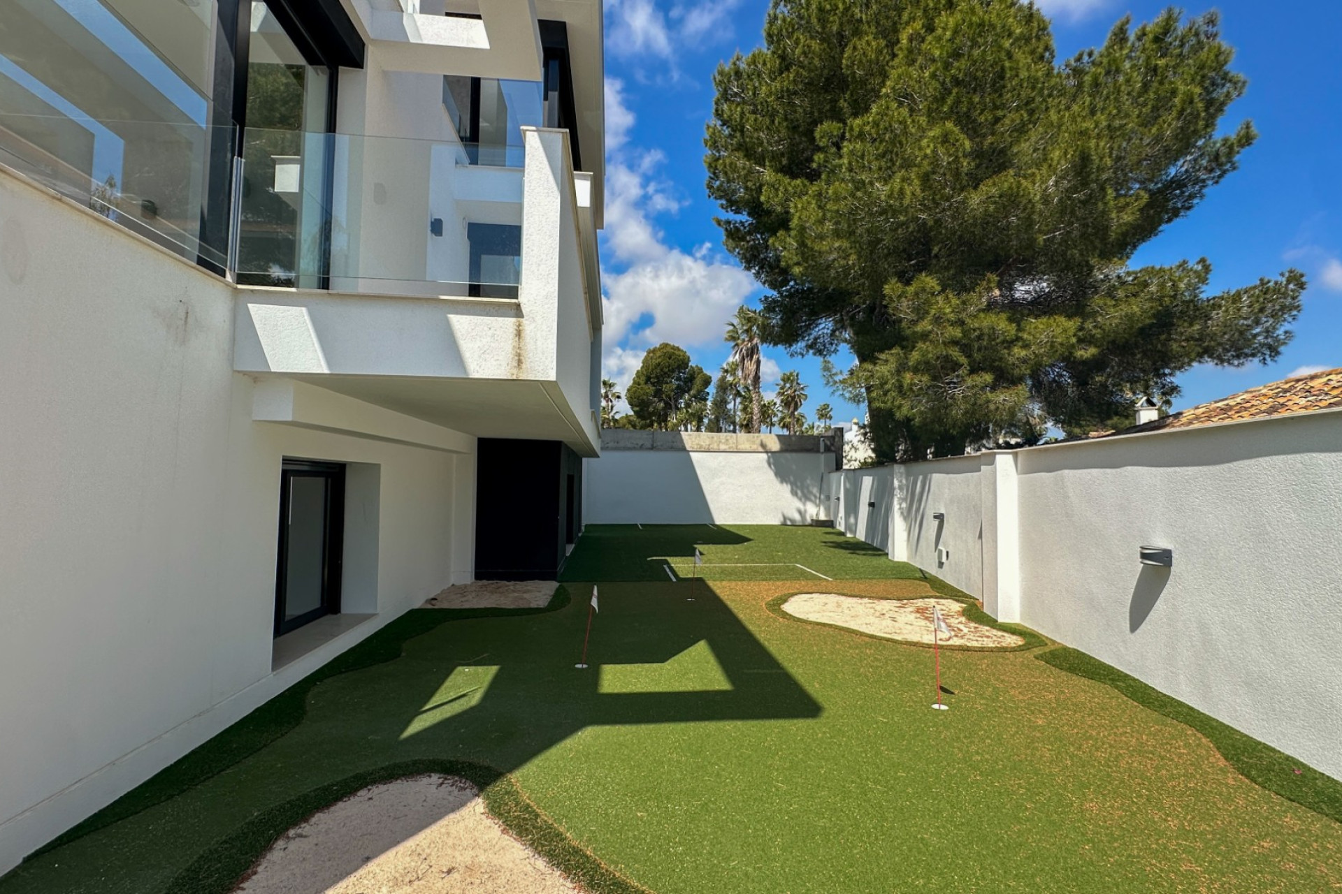 Odsprzedaż - Villa - Orihuela Costa - Villamartín