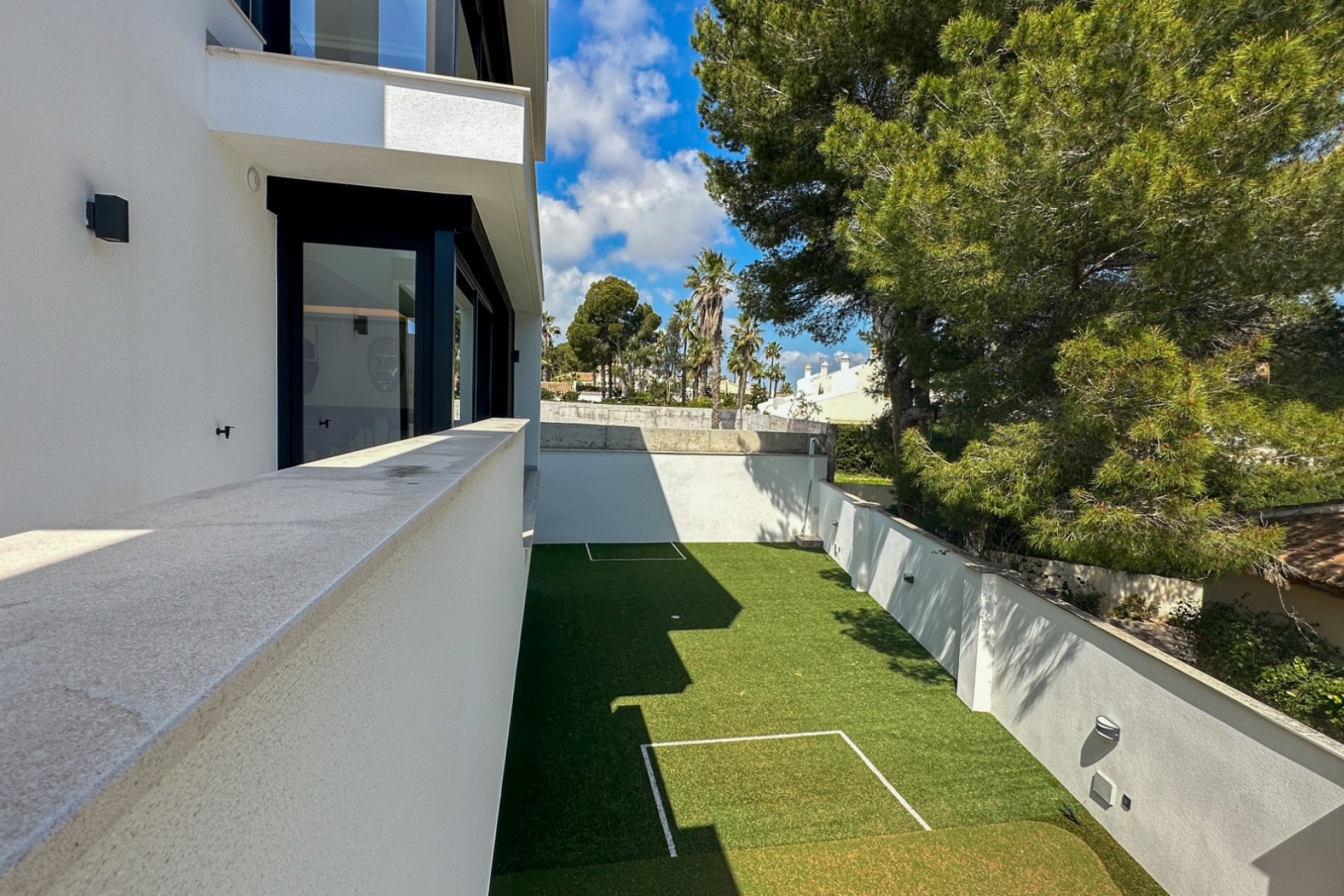 Odsprzedaż - Villa - Orihuela Costa - Villamartín