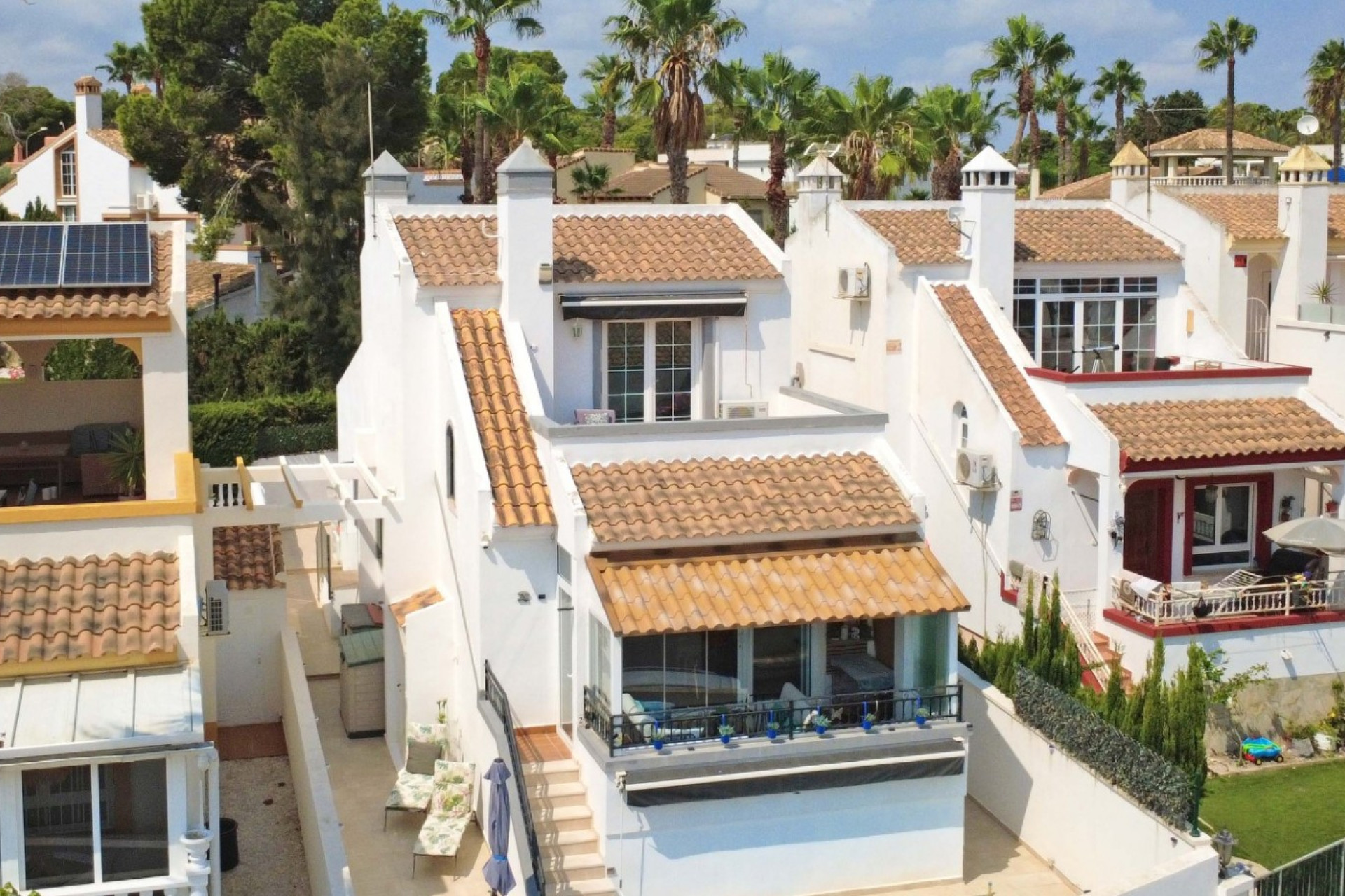 Odsprzedaż - Villa - Orihuela Costa - Villamartín