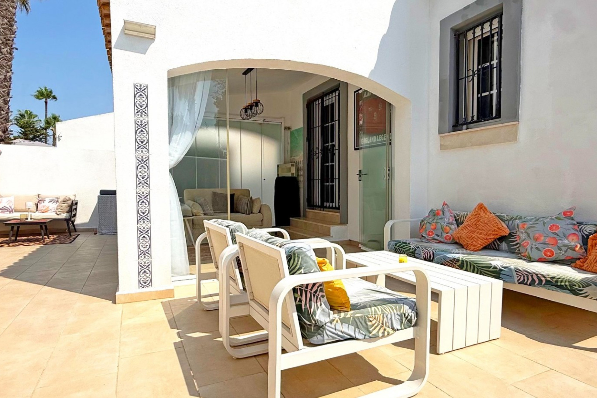 Odsprzedaż - Villa - Orihuela Costa - Villamartín