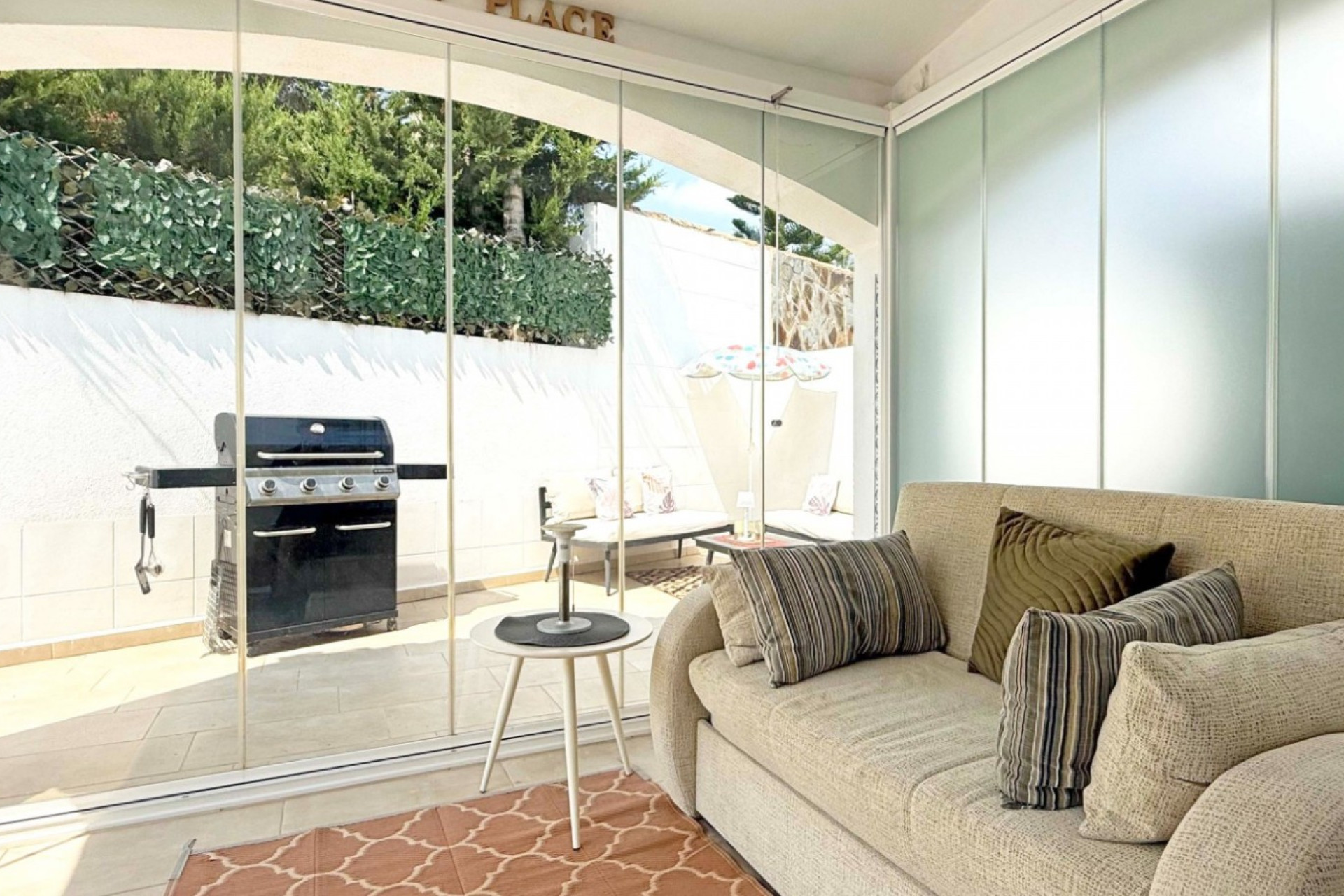 Odsprzedaż - Villa - Orihuela Costa - Villamartín