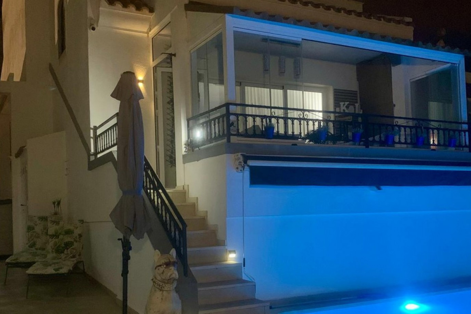 Odsprzedaż - Villa - Orihuela Costa - Villamartín