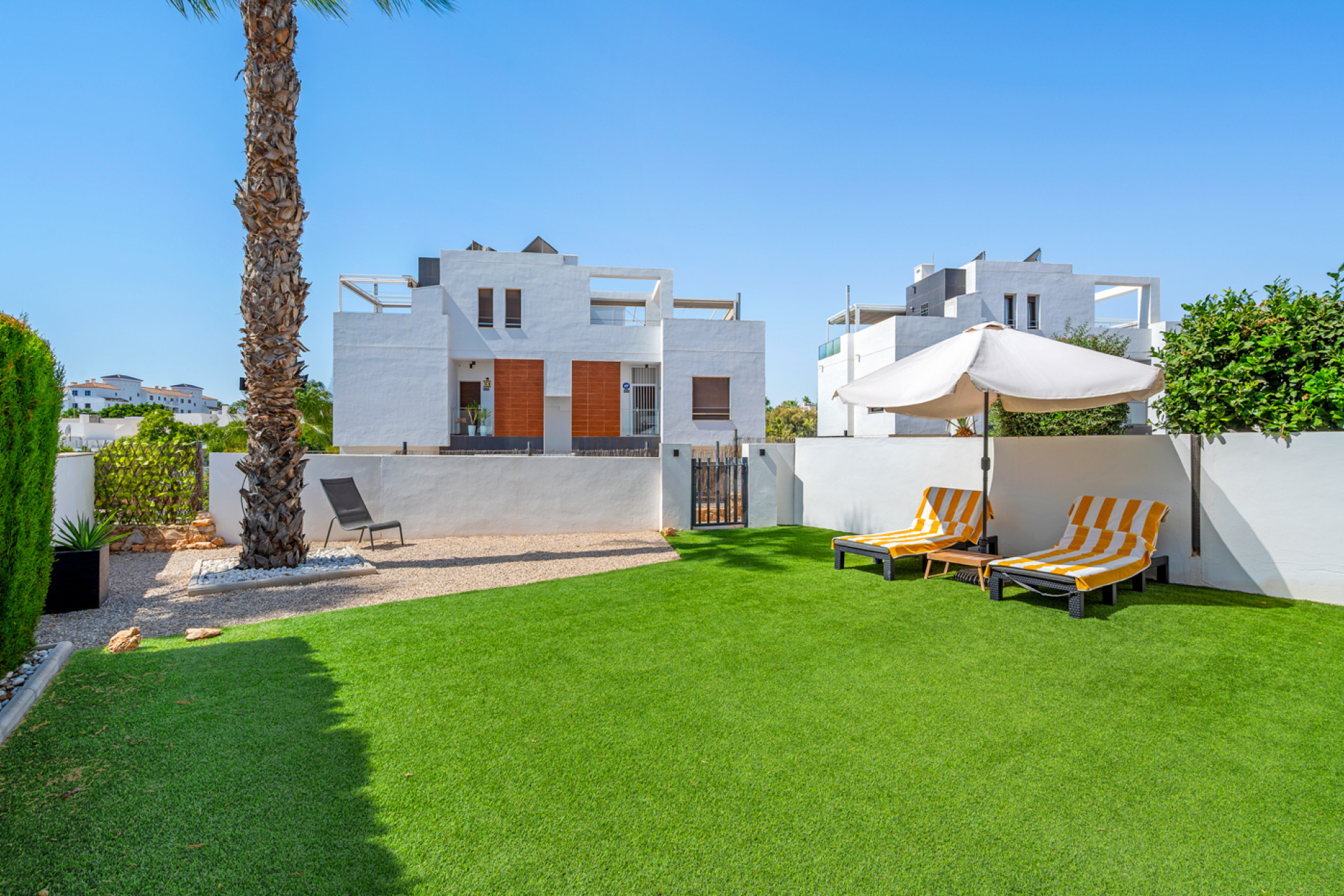 Odsprzedaż - Villa - Orihuela Costa - Villamartín